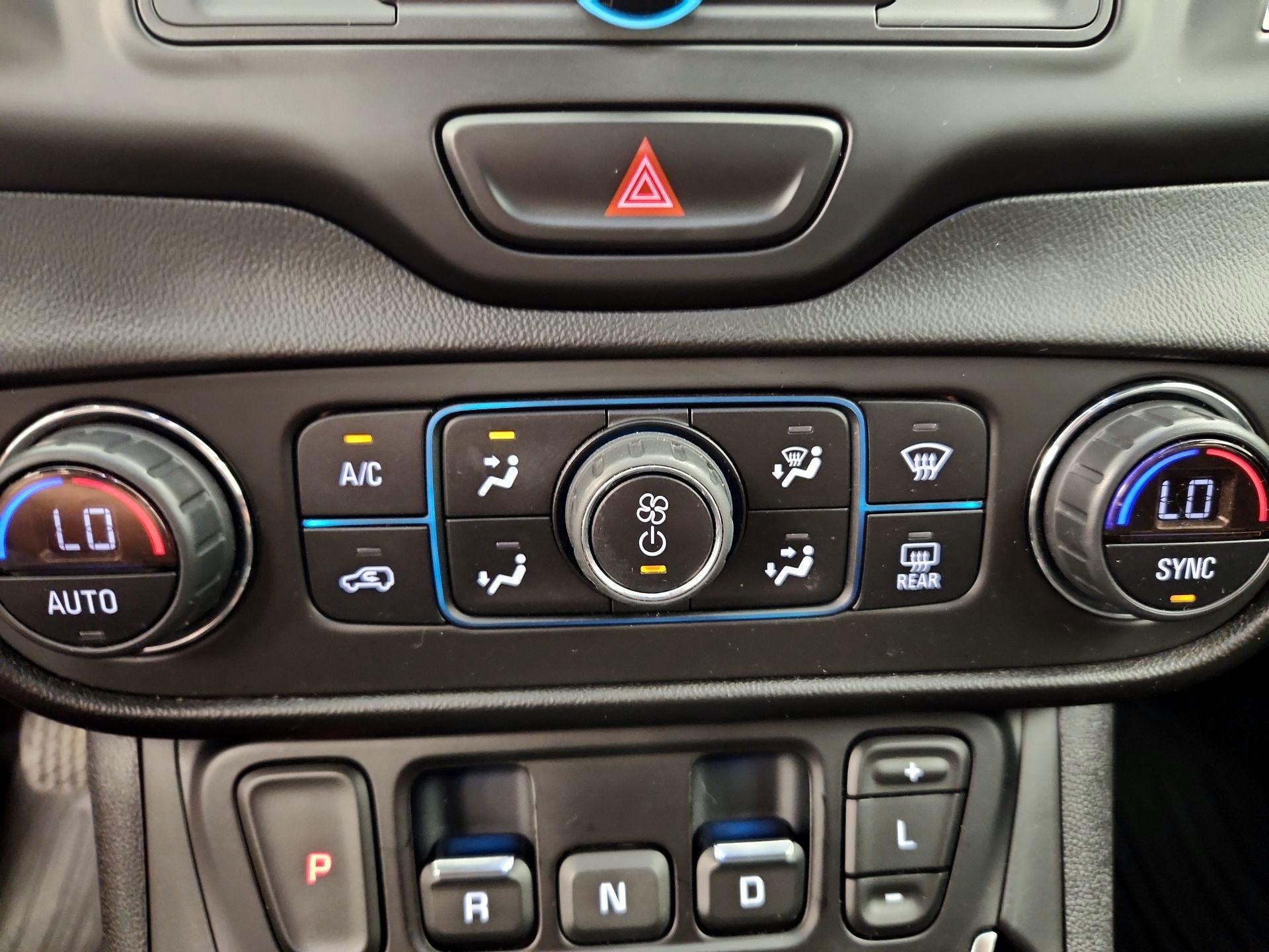 Thumbnail: 2019 GMC Terrain - 16