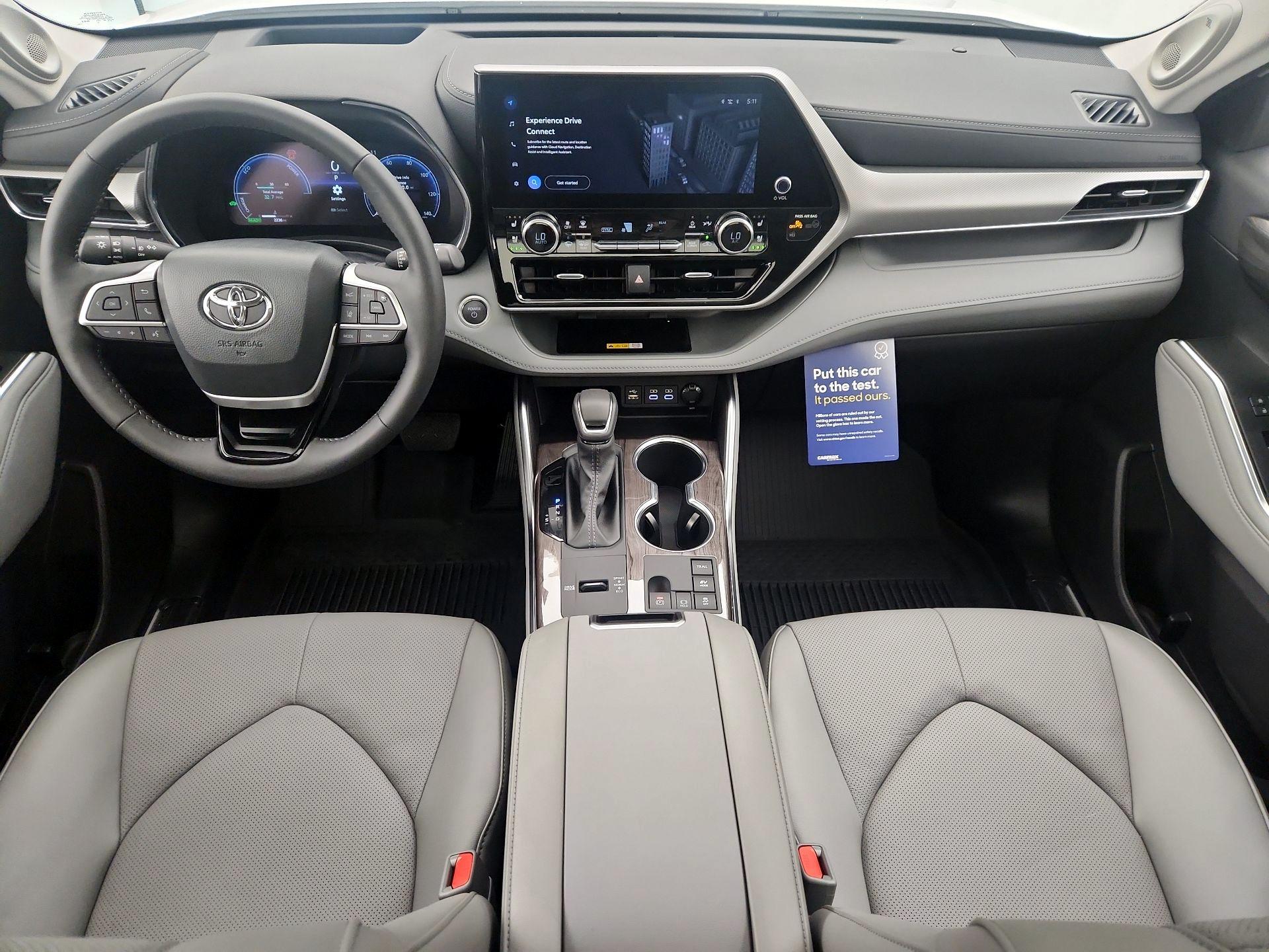 Thumbnail: 2025 Toyota Highlander - 9