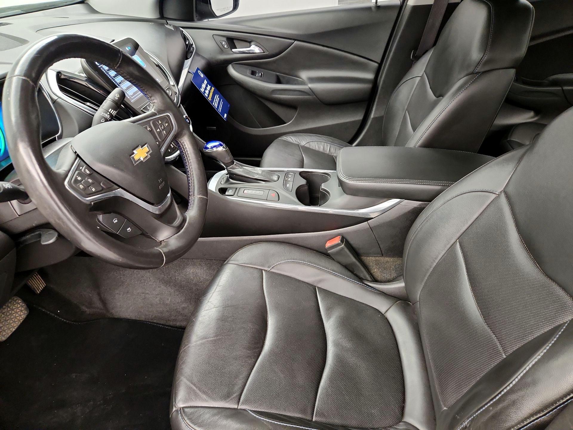 Thumbnail: 2017 Chevrolet Volt - 11