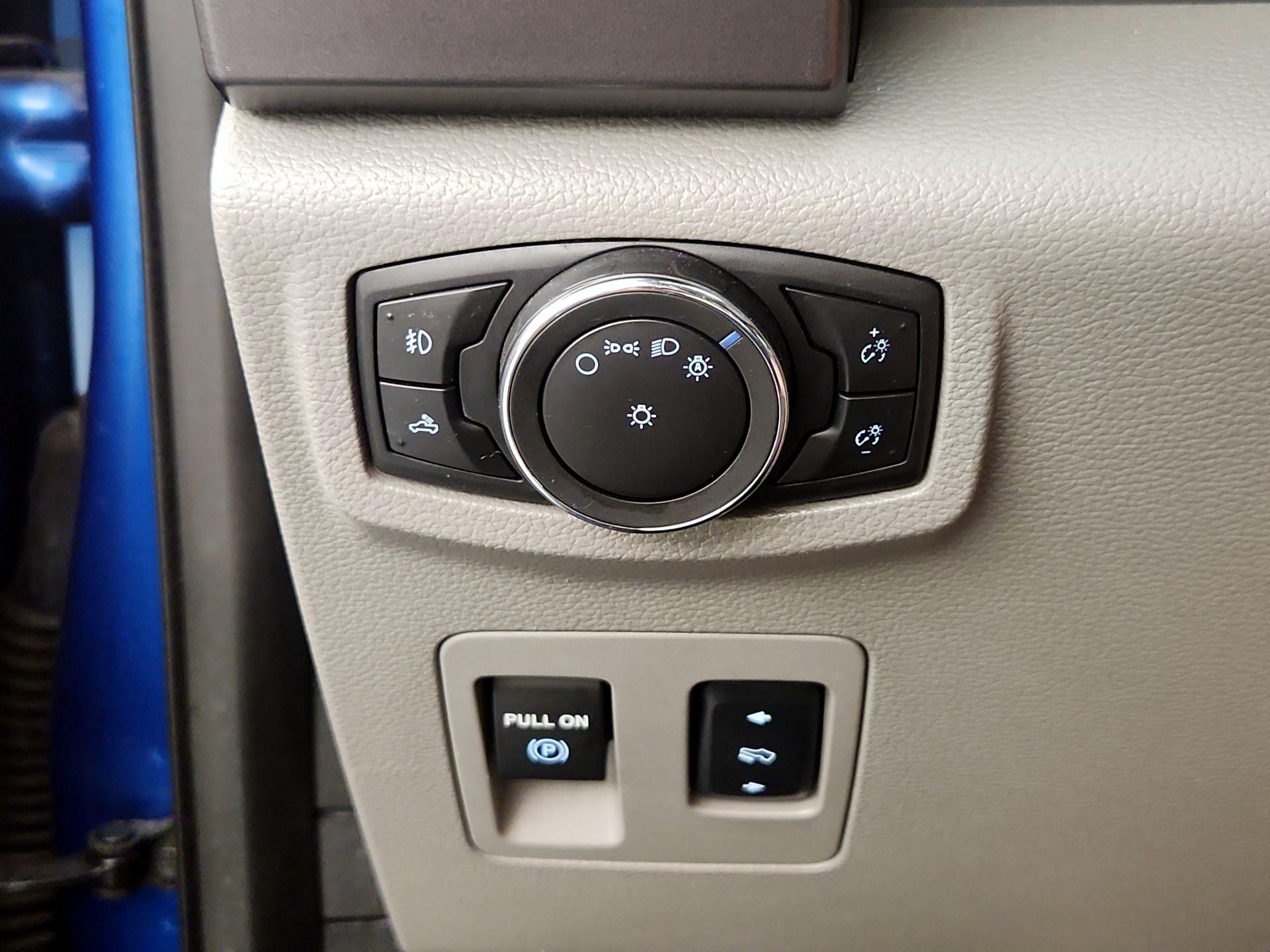 Thumbnail: 2015 Ford F-150 - 13