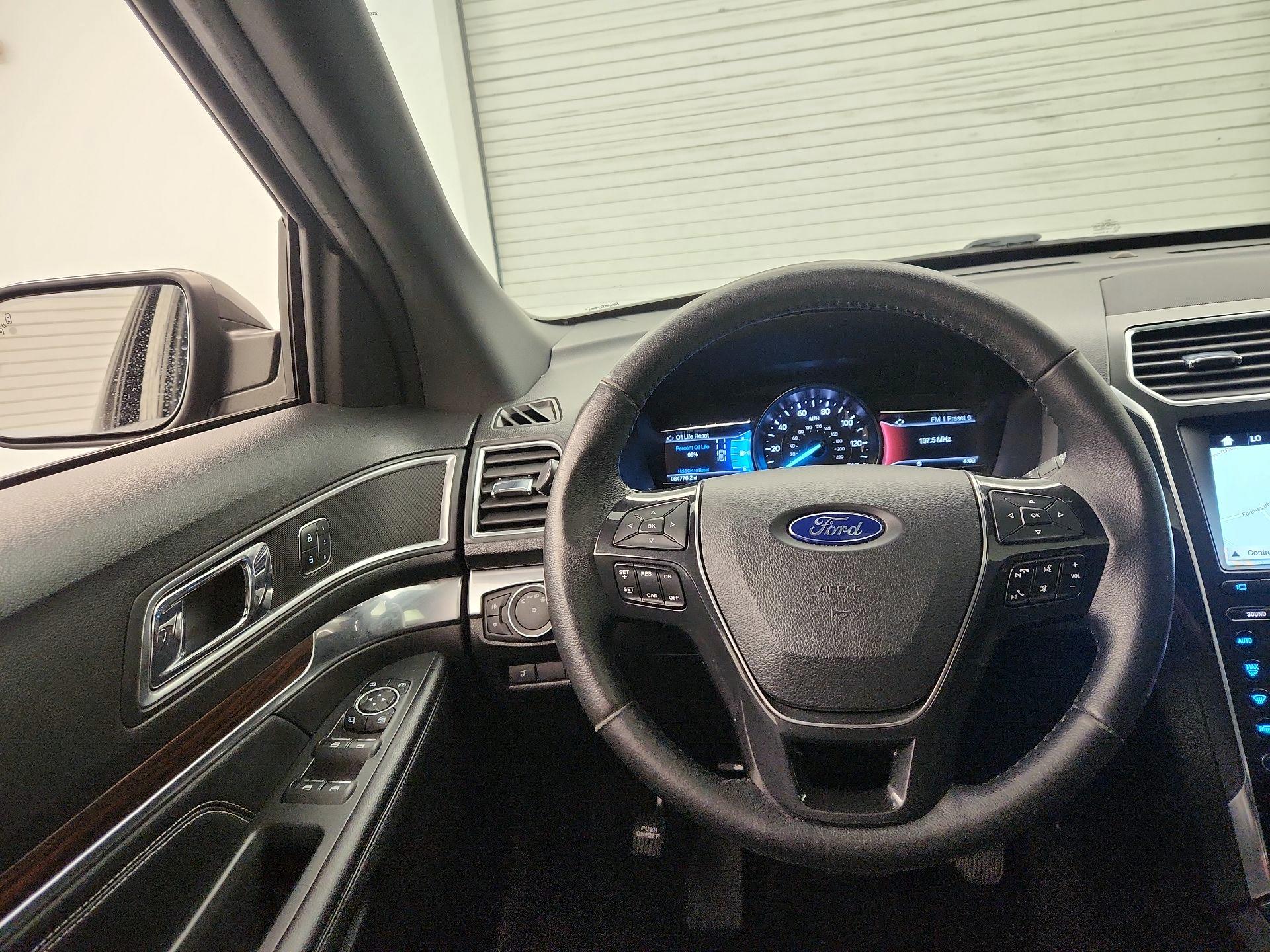 Thumbnail: 2017 Ford Explorer - 10