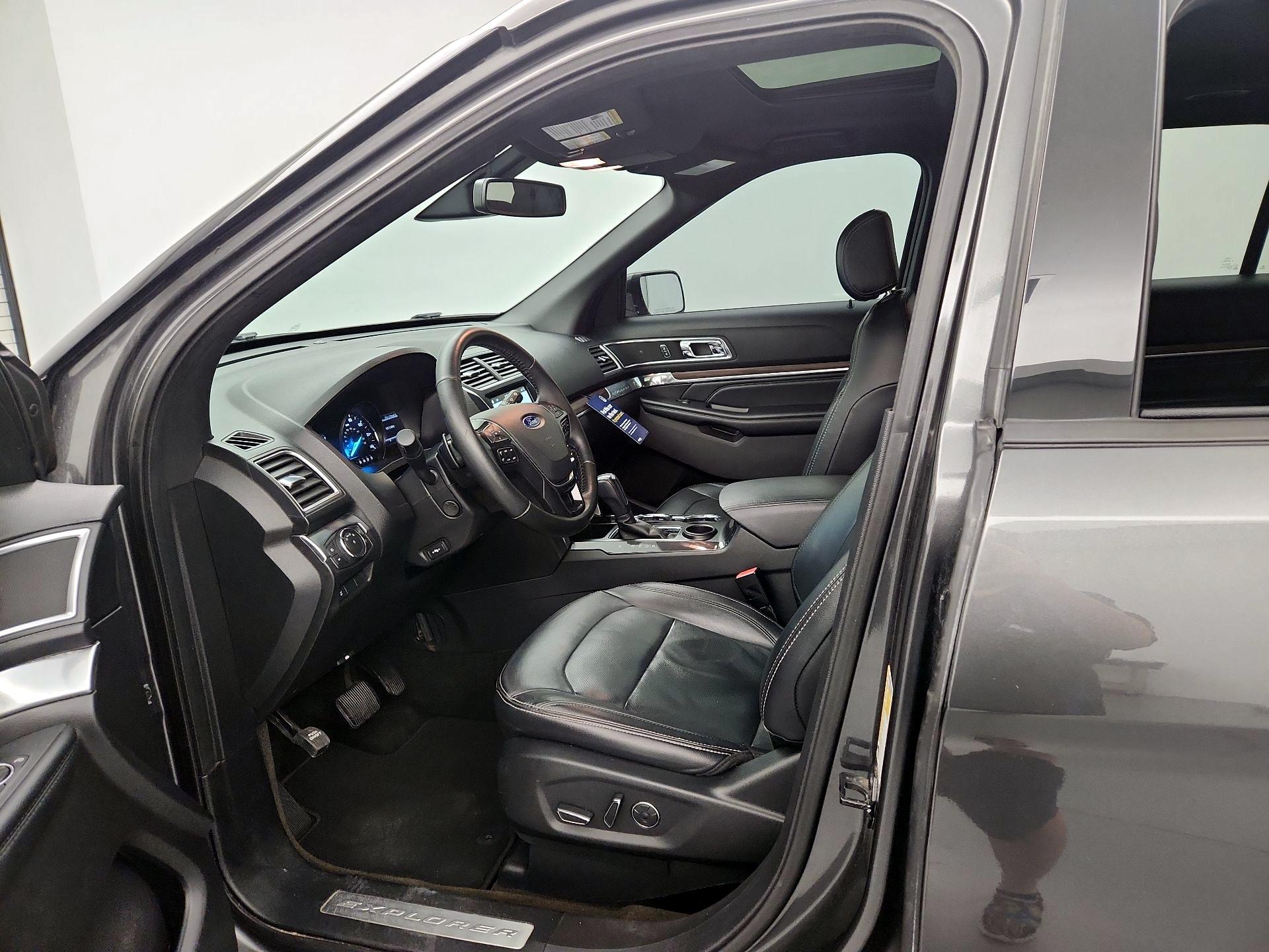 Thumbnail: 2017 Ford Explorer - 11