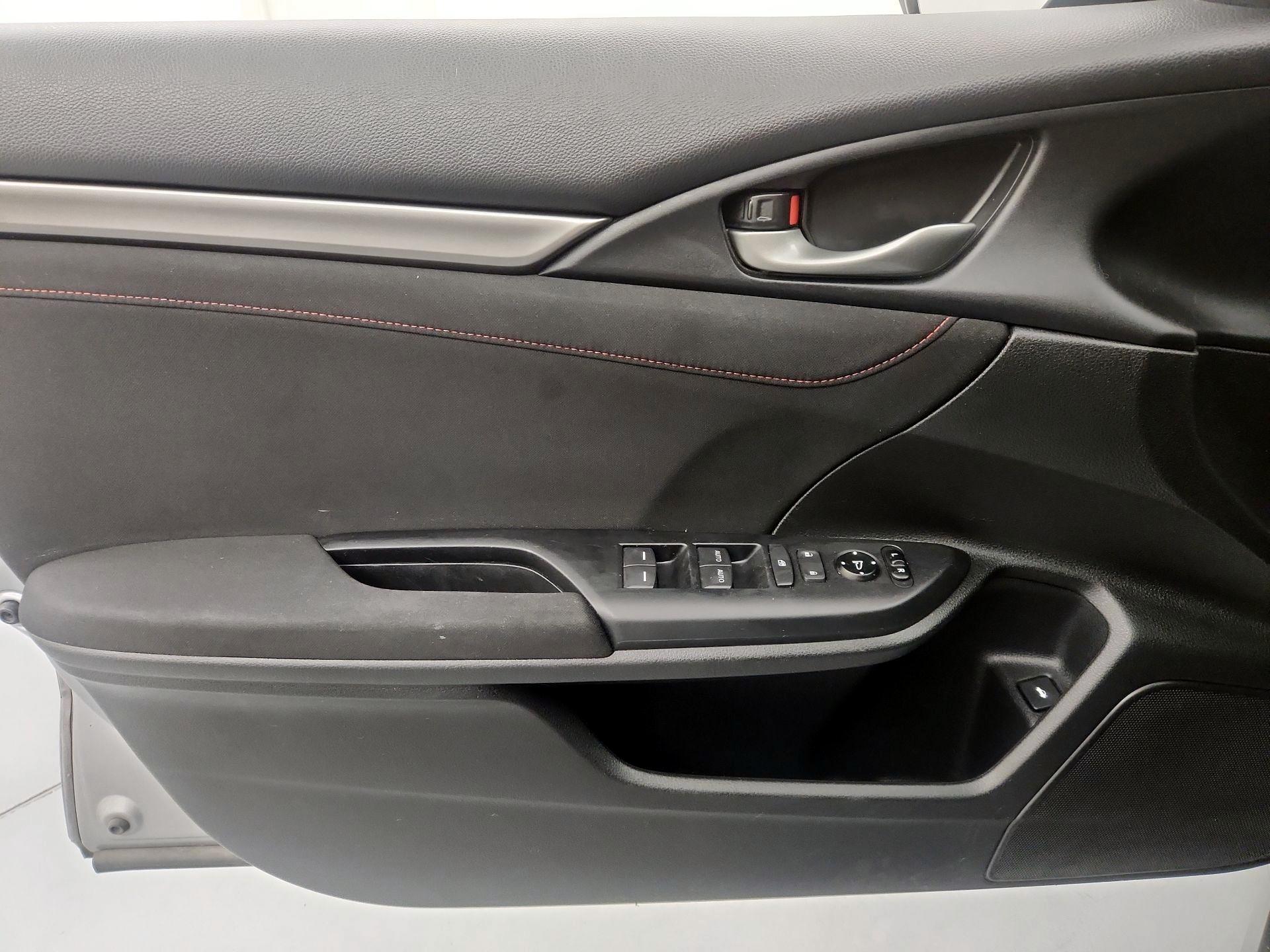 Thumbnail: 2018 Honda Civic - 12