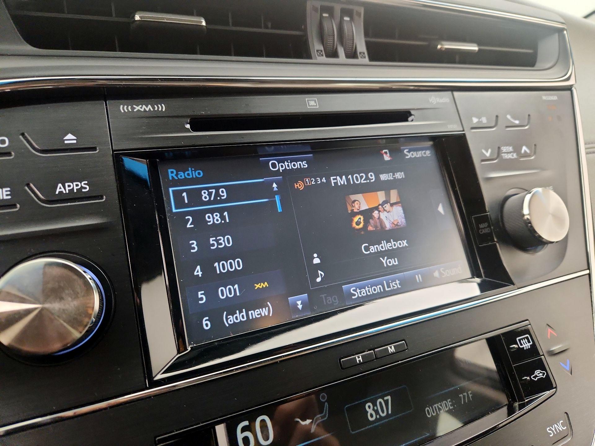 Thumbnail: 2016 Toyota Avalon - 15