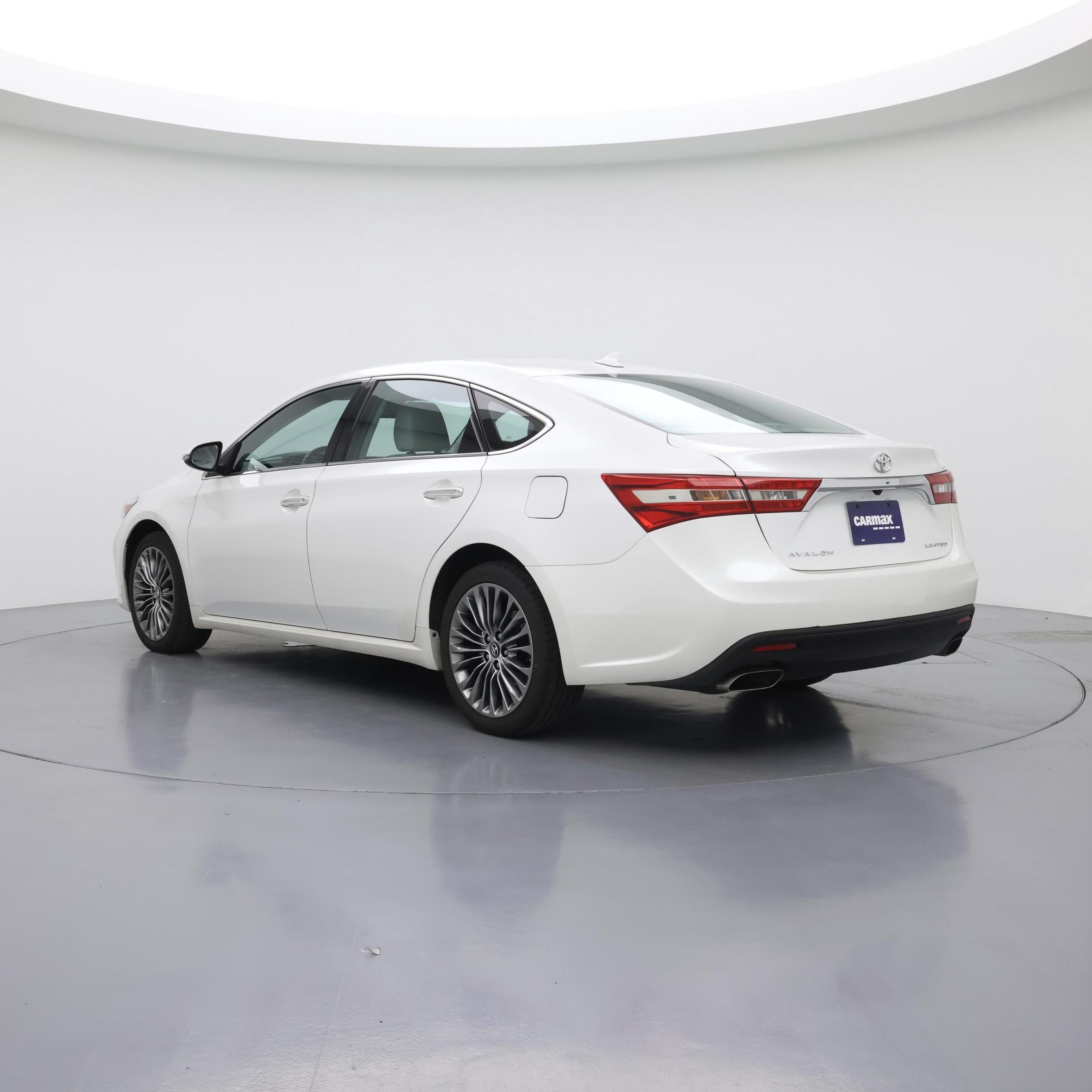 Thumbnail: 2016 Toyota Avalon - 2