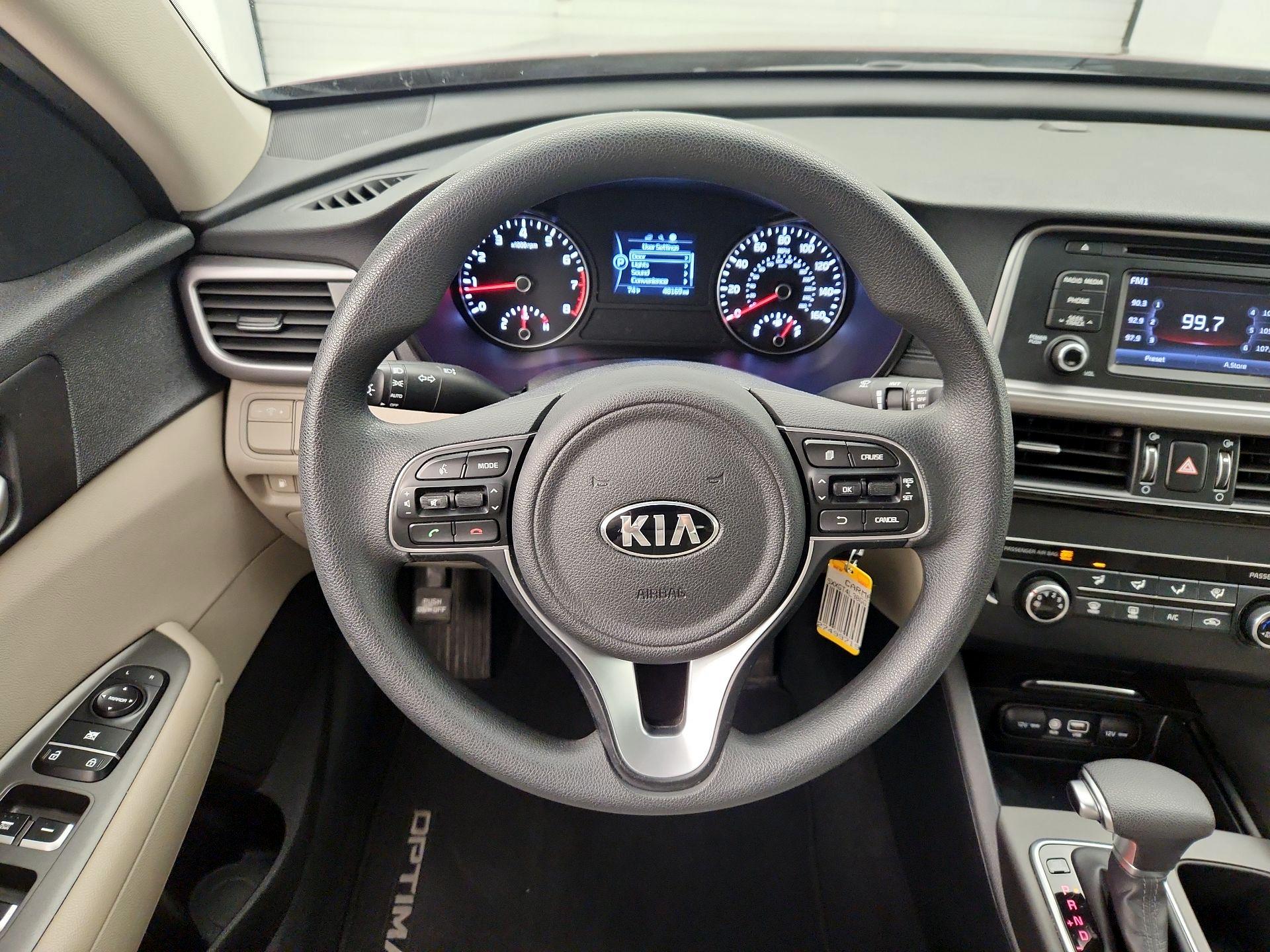 Thumbnail: 2016 Kia Optima - 10
