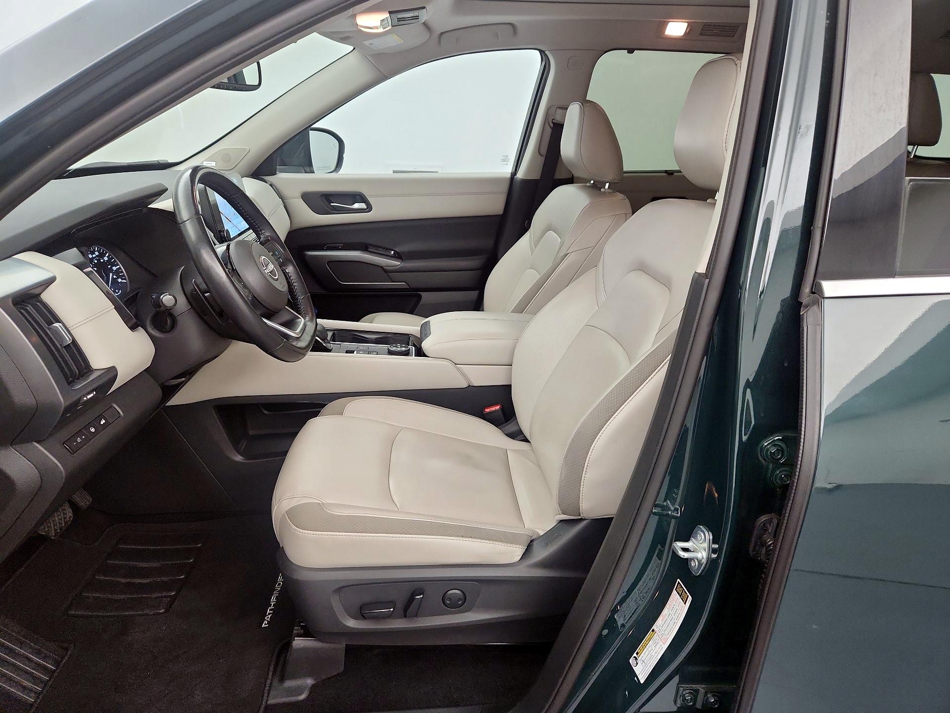 Thumbnail: 2022 Nissan Pathfinder - 11