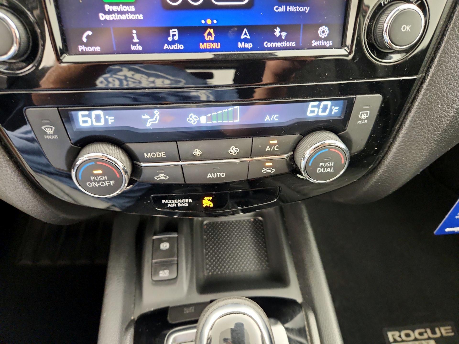 Thumbnail: 2019 Nissan Rogue Sport - 17