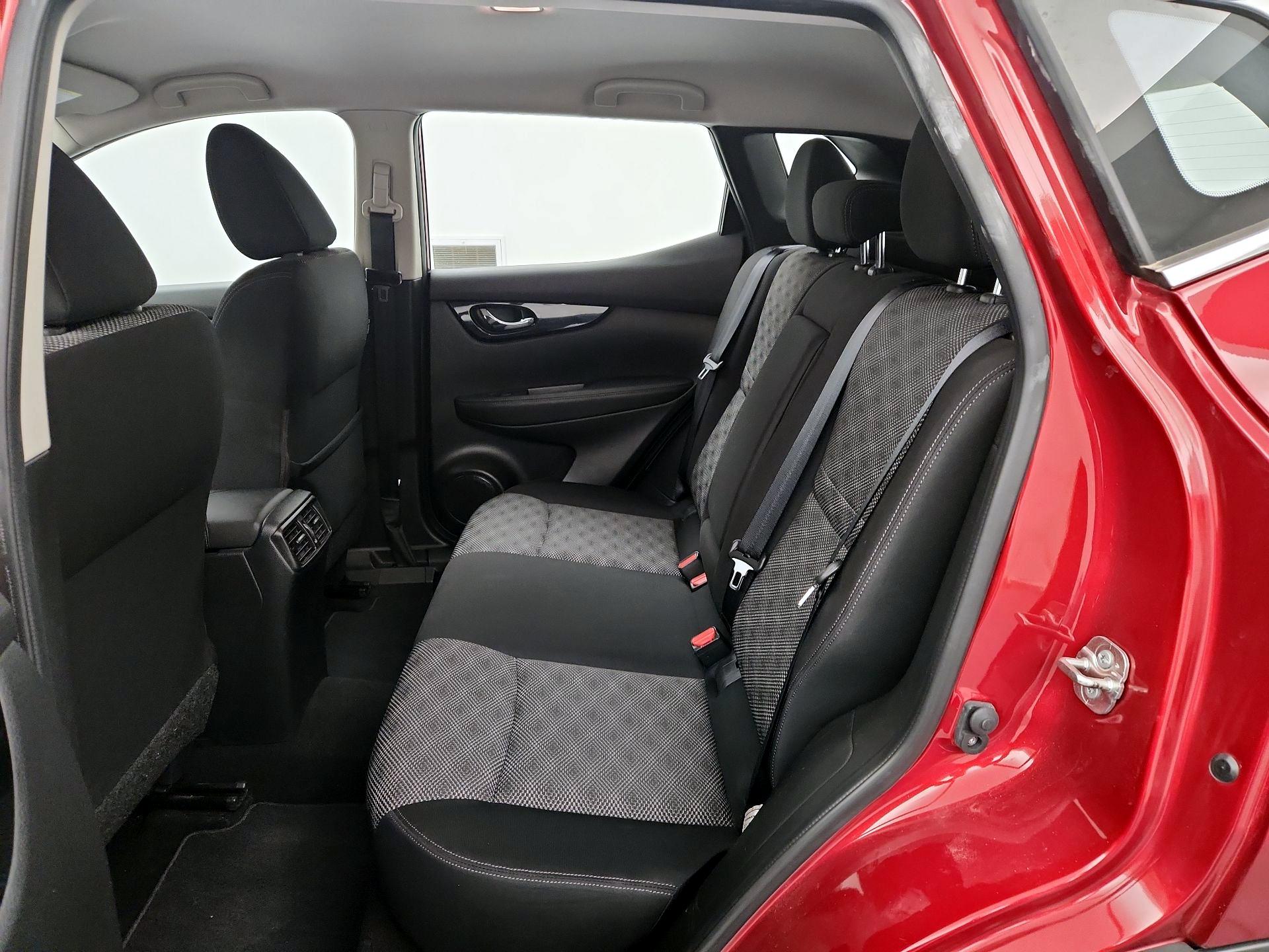 Thumbnail: 2019 Nissan Rogue Sport - 20