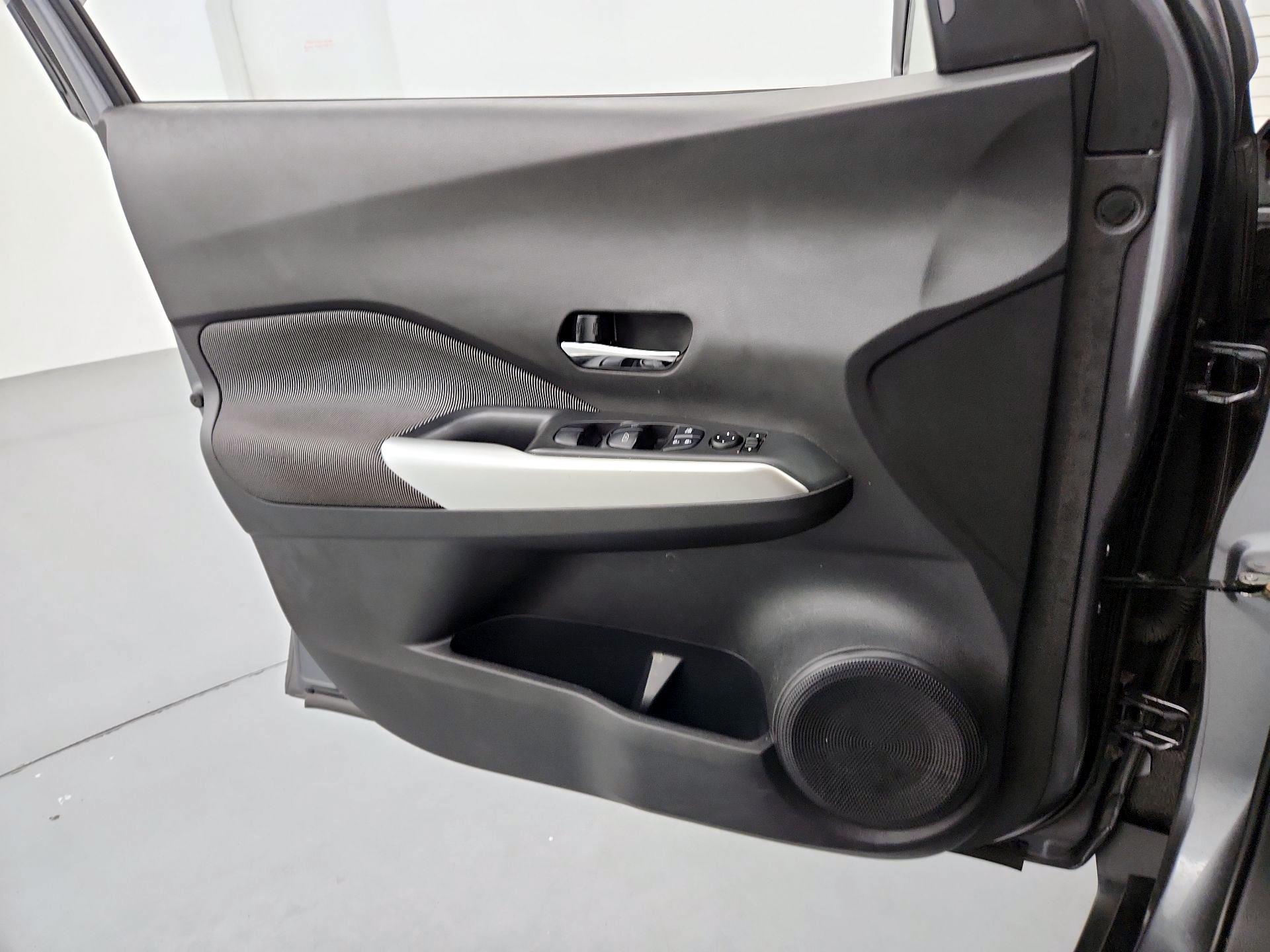 Thumbnail: 2020 Nissan Kicks - 12