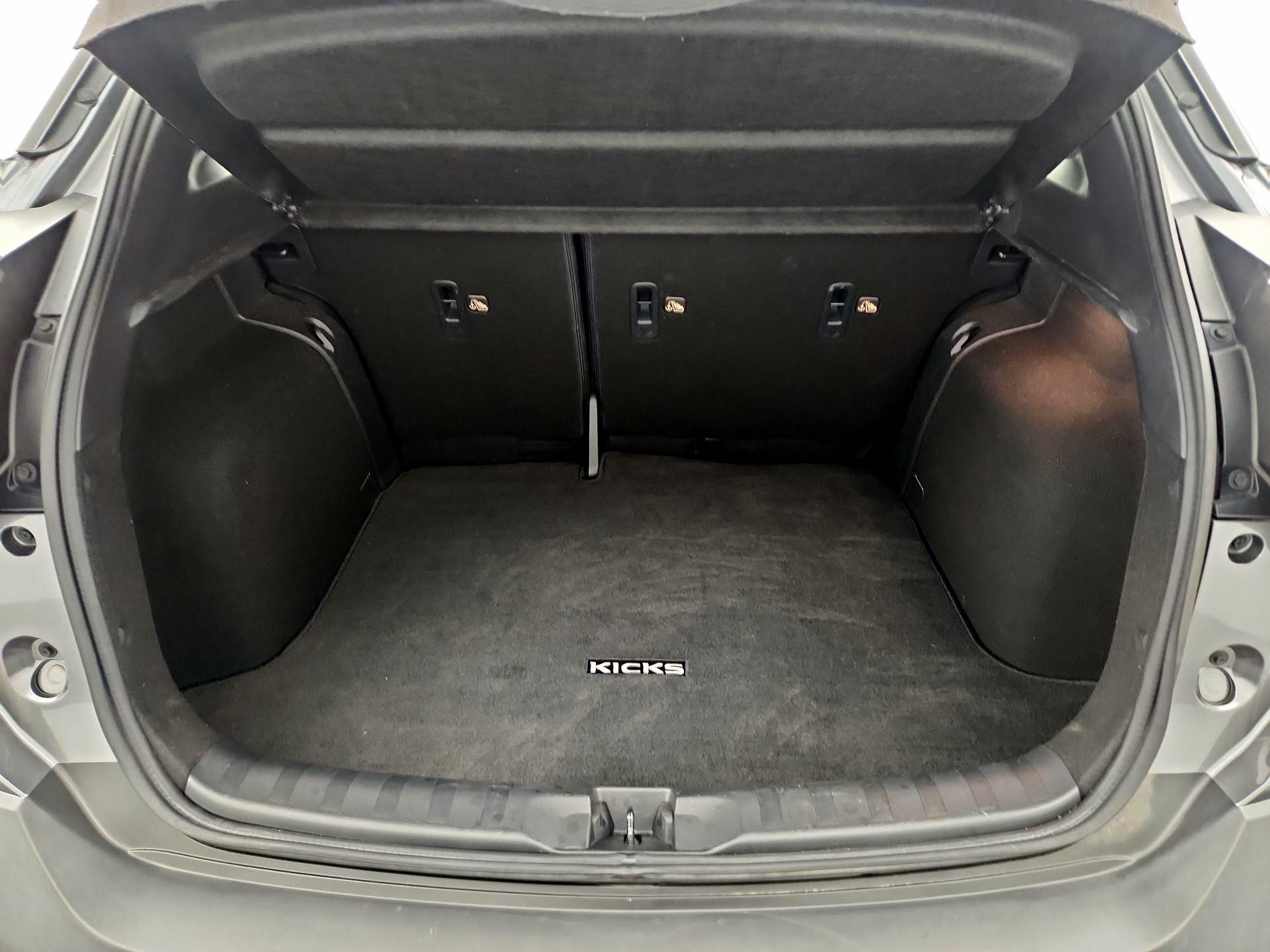 Thumbnail: 2020 Nissan Kicks - 19