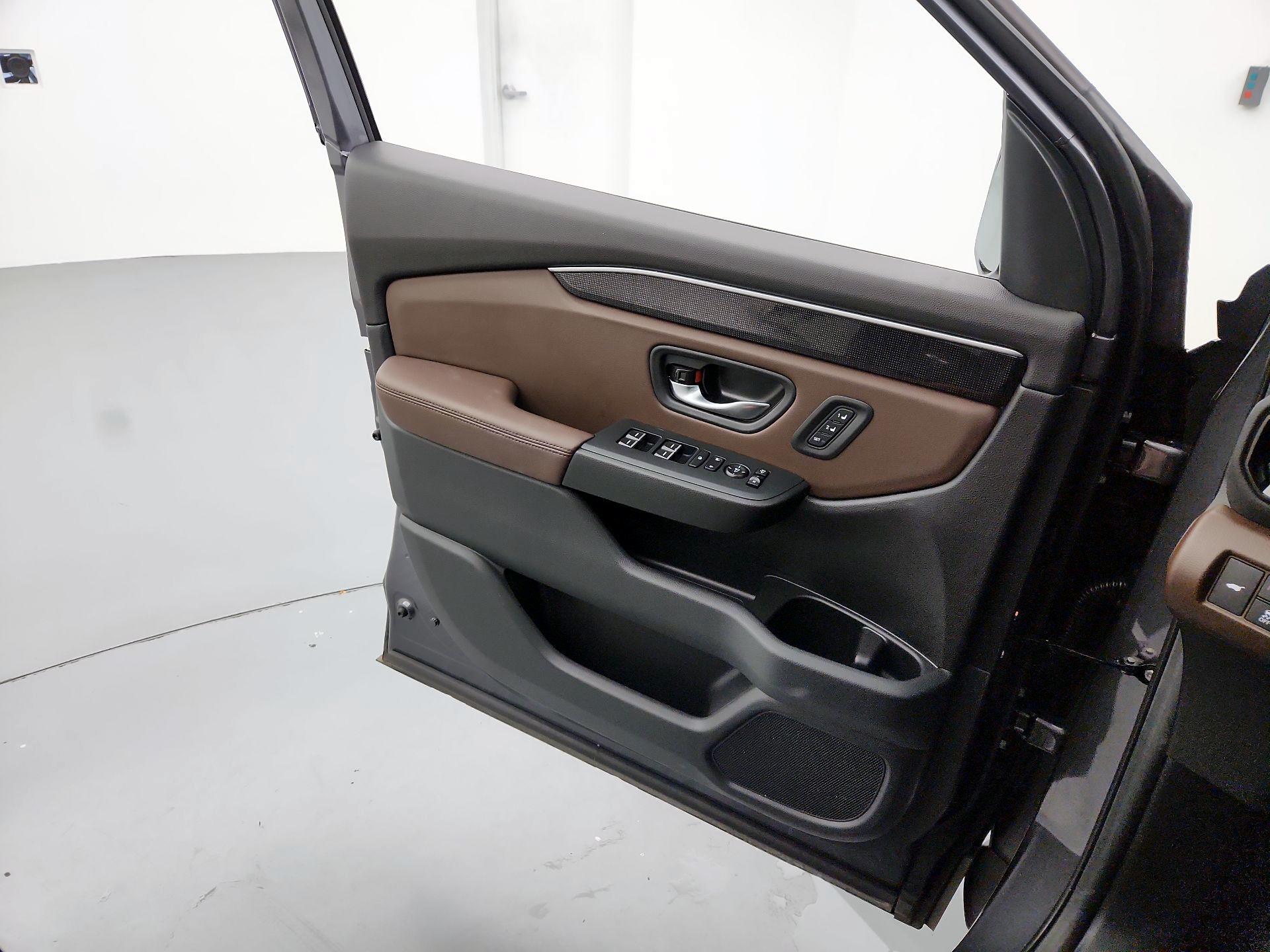 Thumbnail: 2025 Honda Pilot - 12