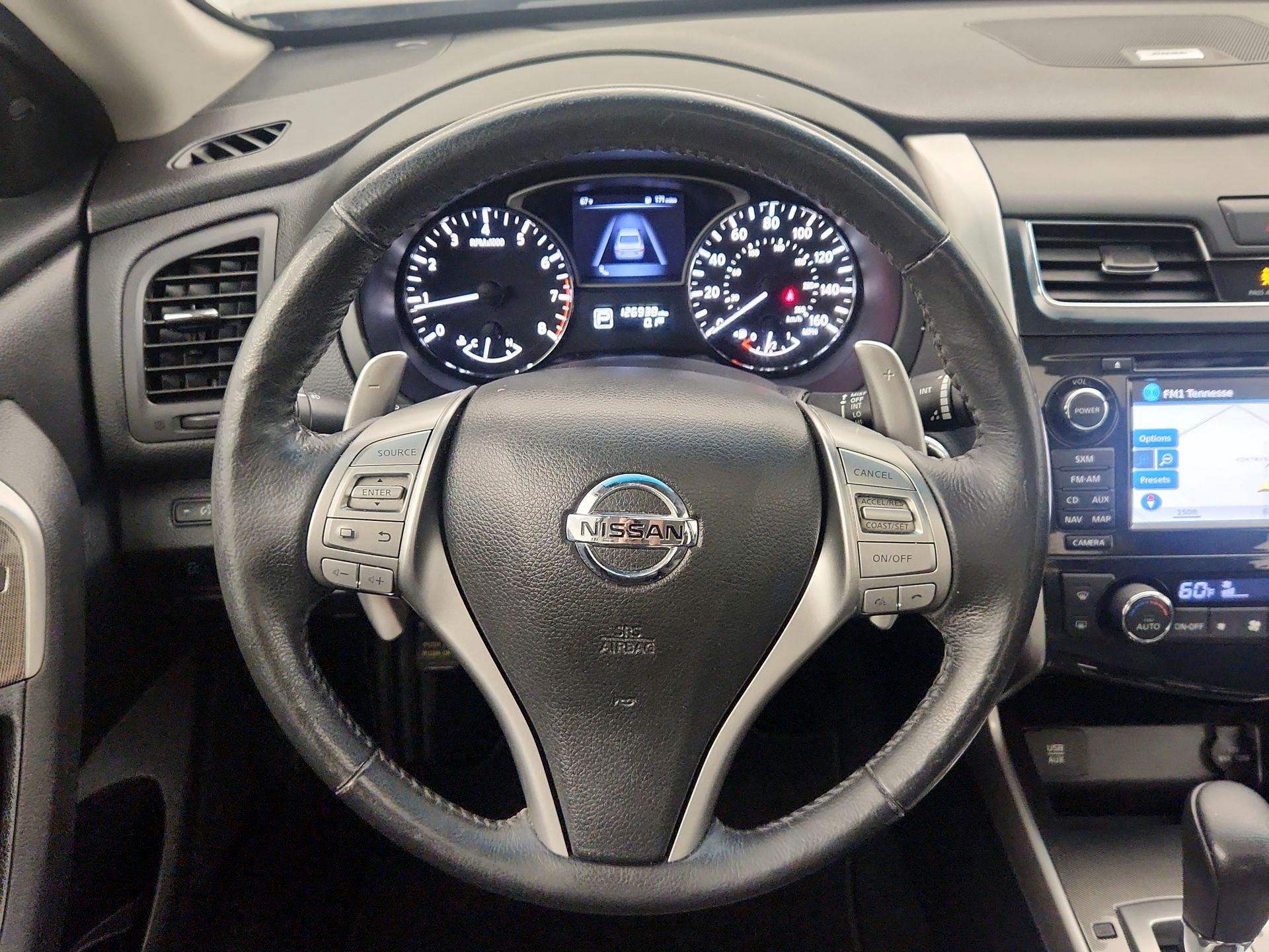 Thumbnail: 2015 Nissan Altima - 10