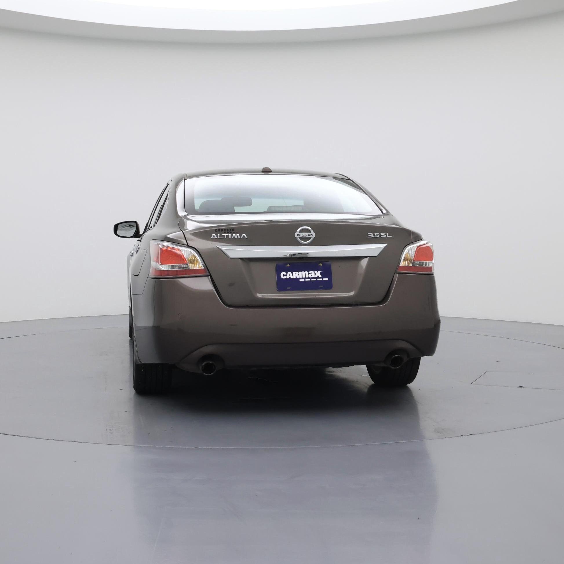Thumbnail: 2015 Nissan Altima - 6