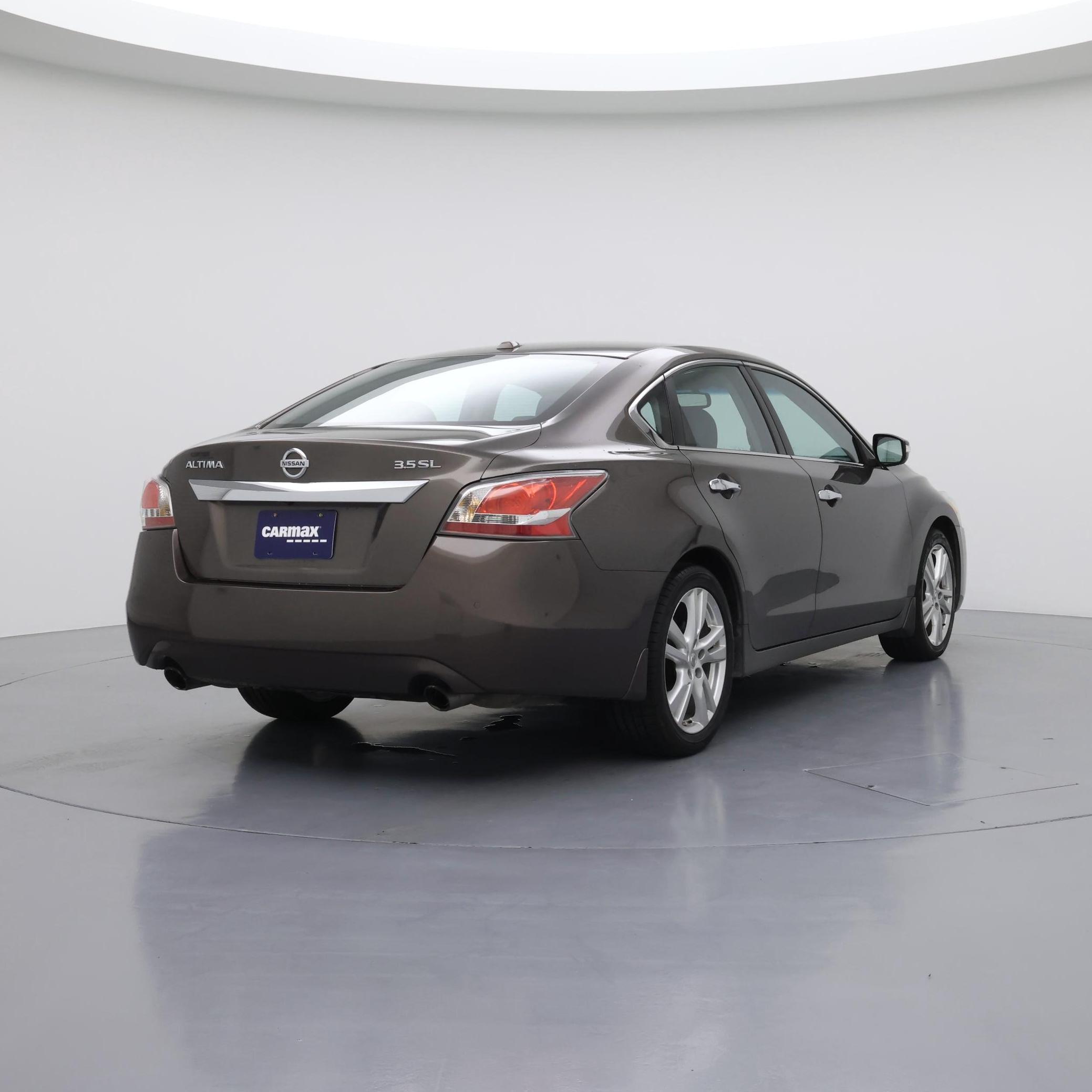 Thumbnail: 2015 Nissan Altima - 8