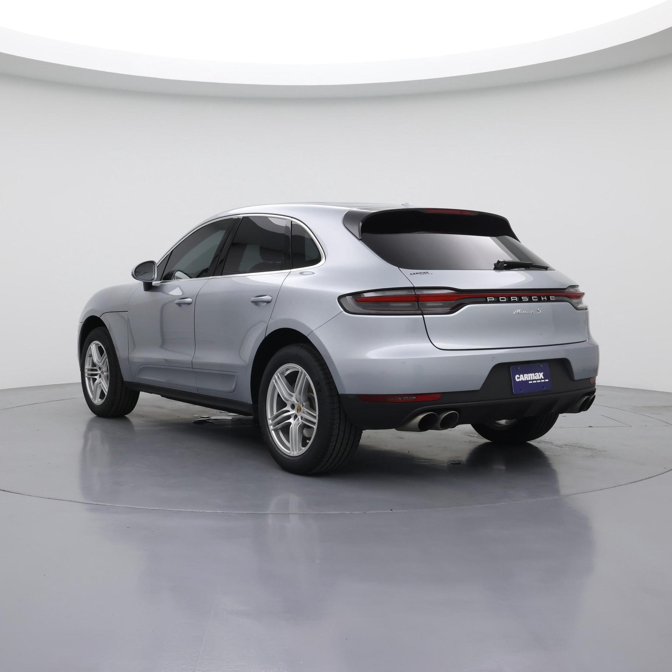 Thumbnail: 2020 Porsche Macan - 2