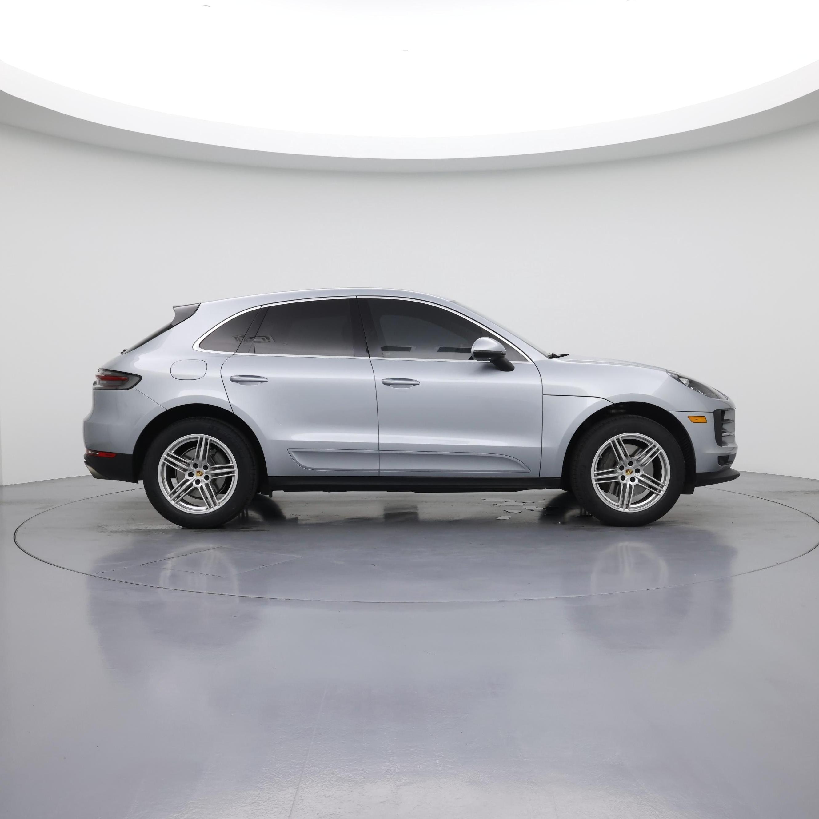 Thumbnail: 2020 Porsche Macan - 7