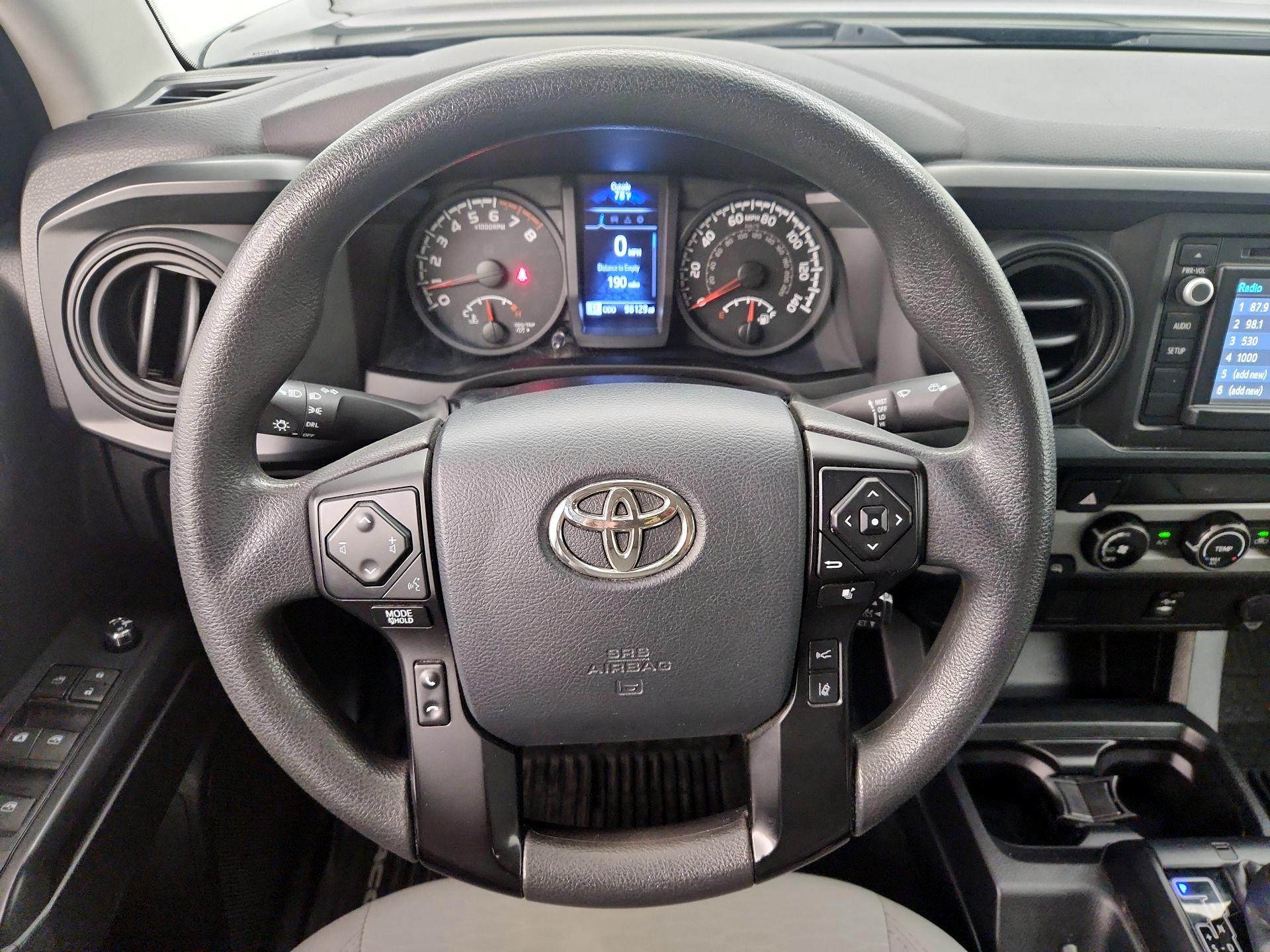 Thumbnail: 2018 Toyota Tacoma - 10
