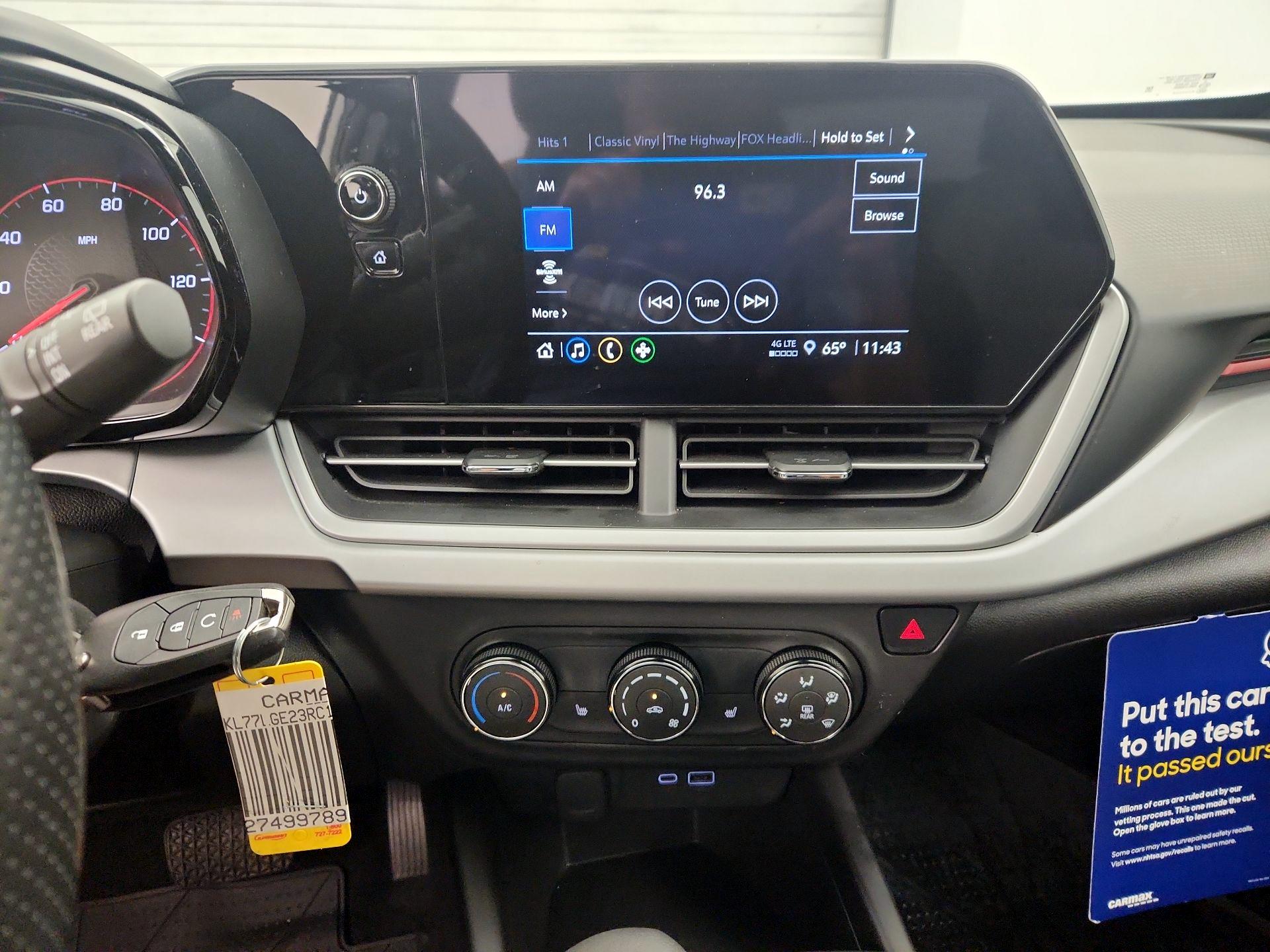Thumbnail: 2024 Chevrolet Trax - 16