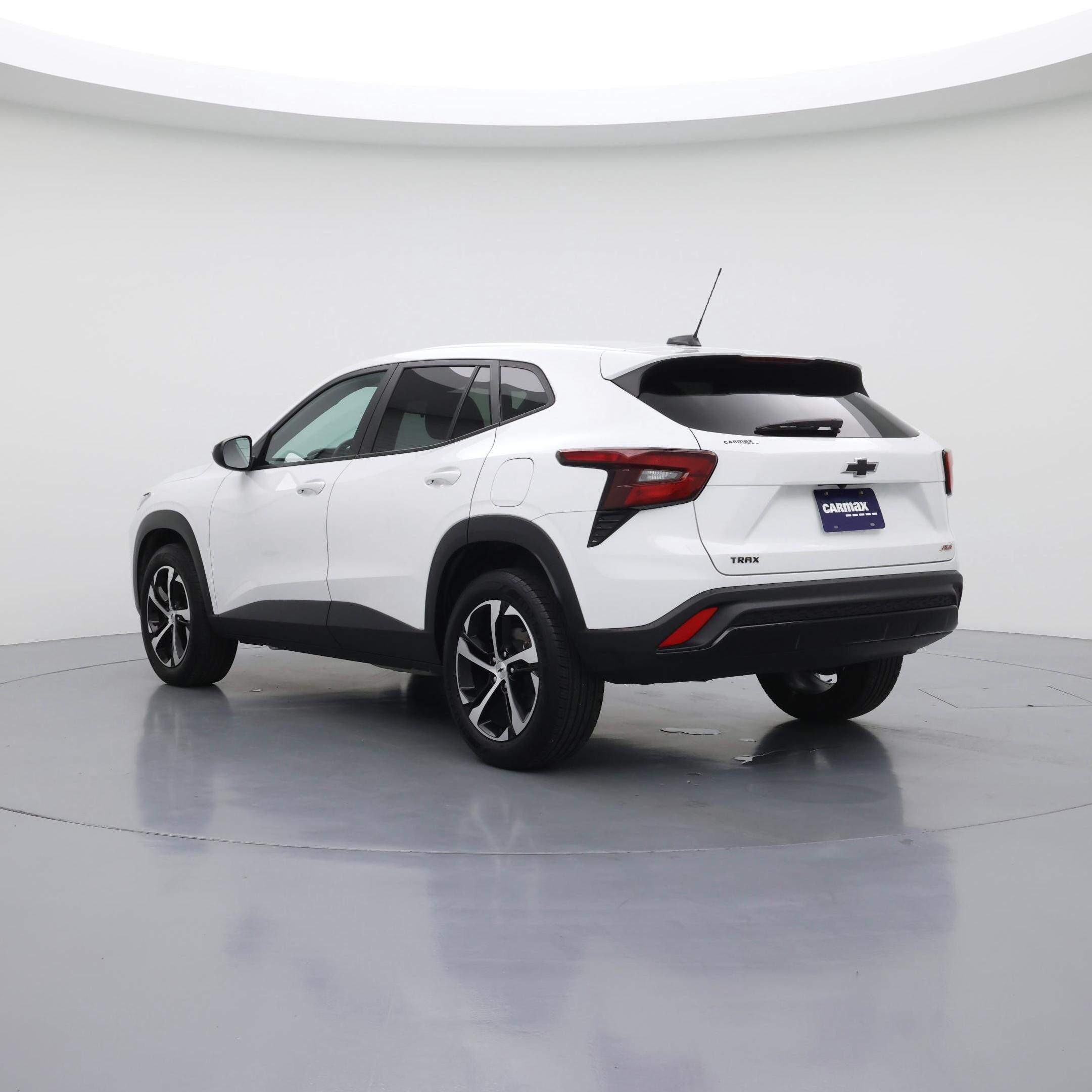 Thumbnail: 2024 Chevrolet Trax - 2