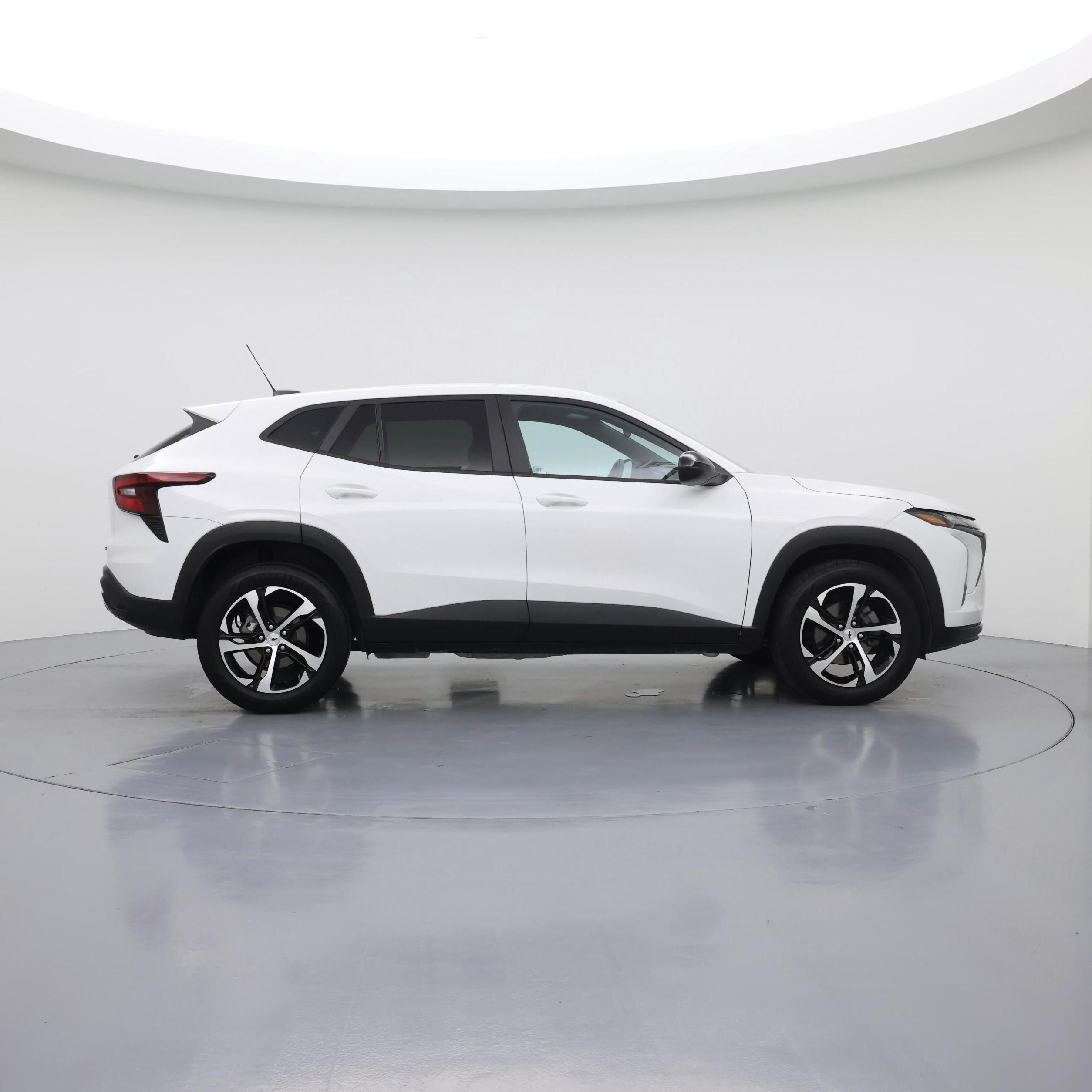 Thumbnail: 2024 Chevrolet Trax - 7