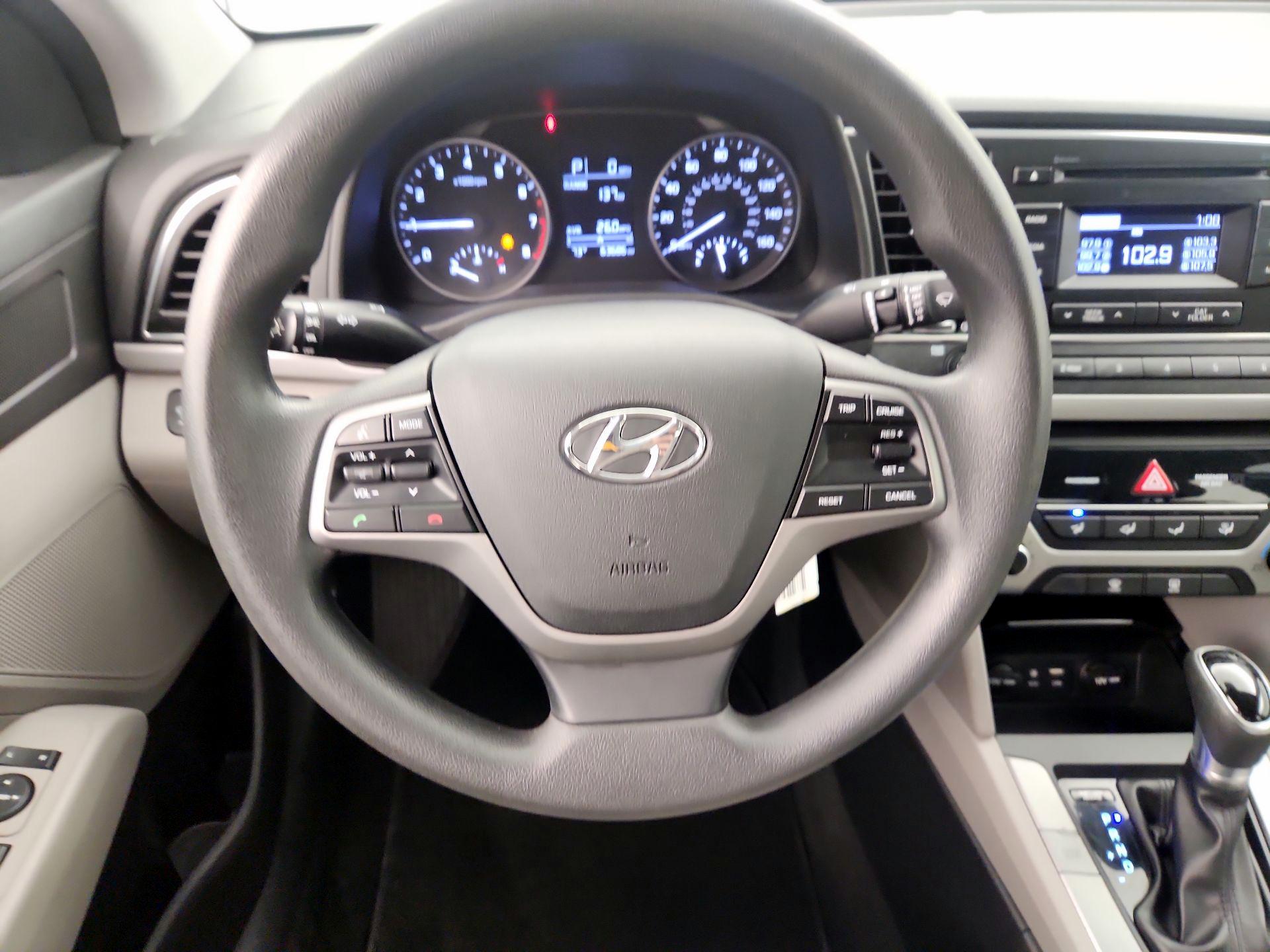 Thumbnail: 2017 Hyundai Elantra - 10