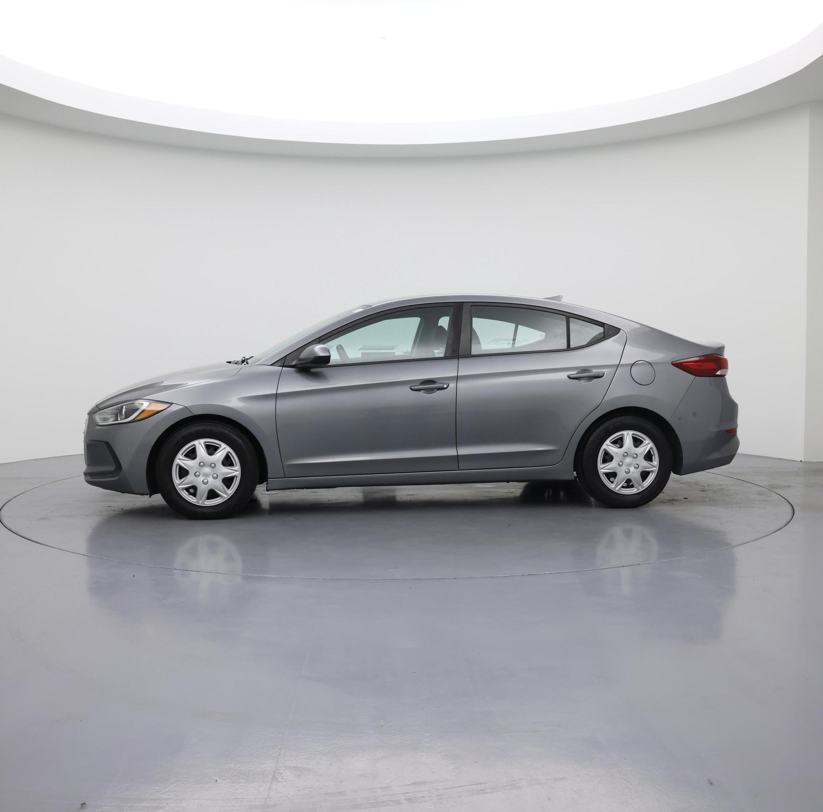 Thumbnail: 2017 Hyundai Elantra - 3