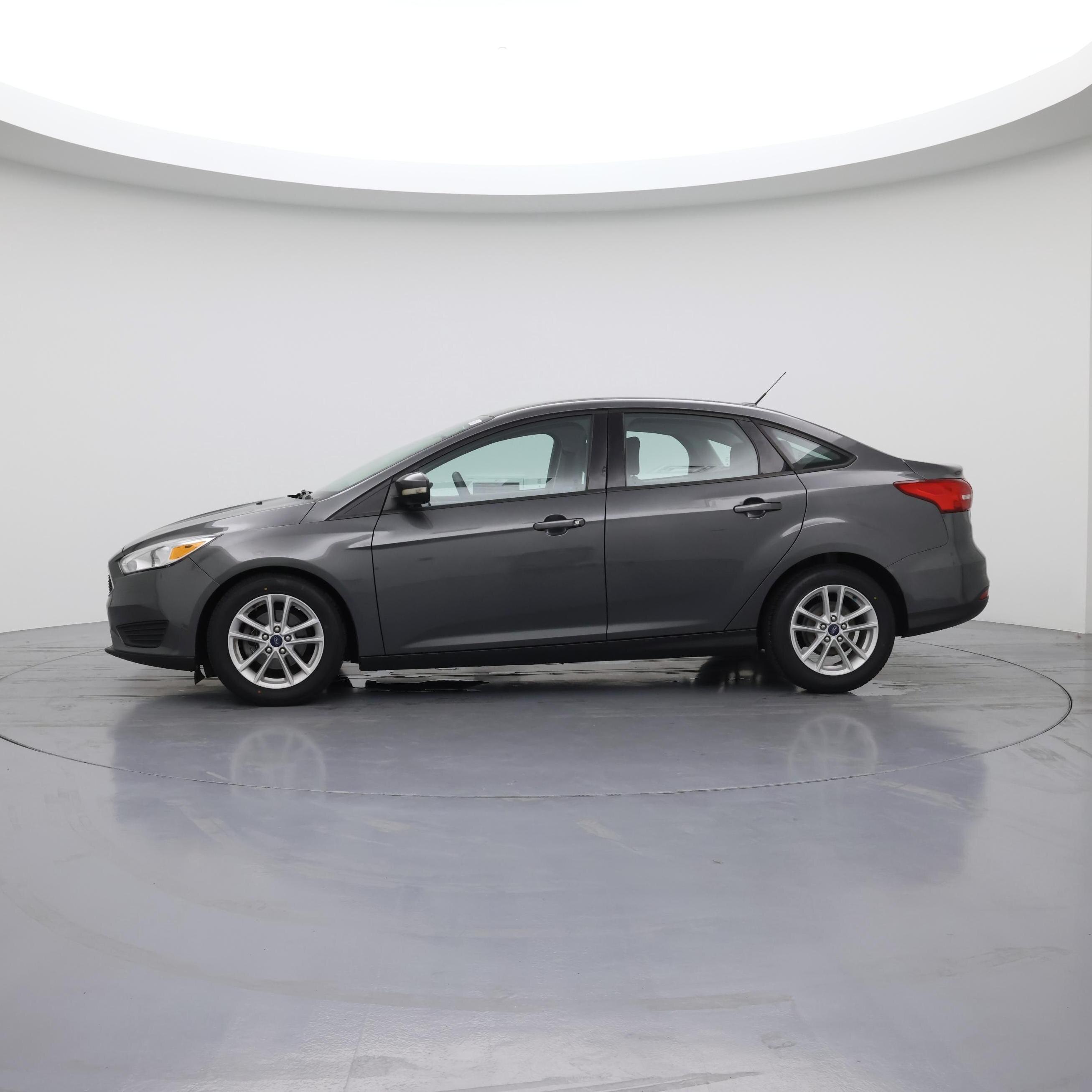 Thumbnail: 2017 Ford Focus - 3