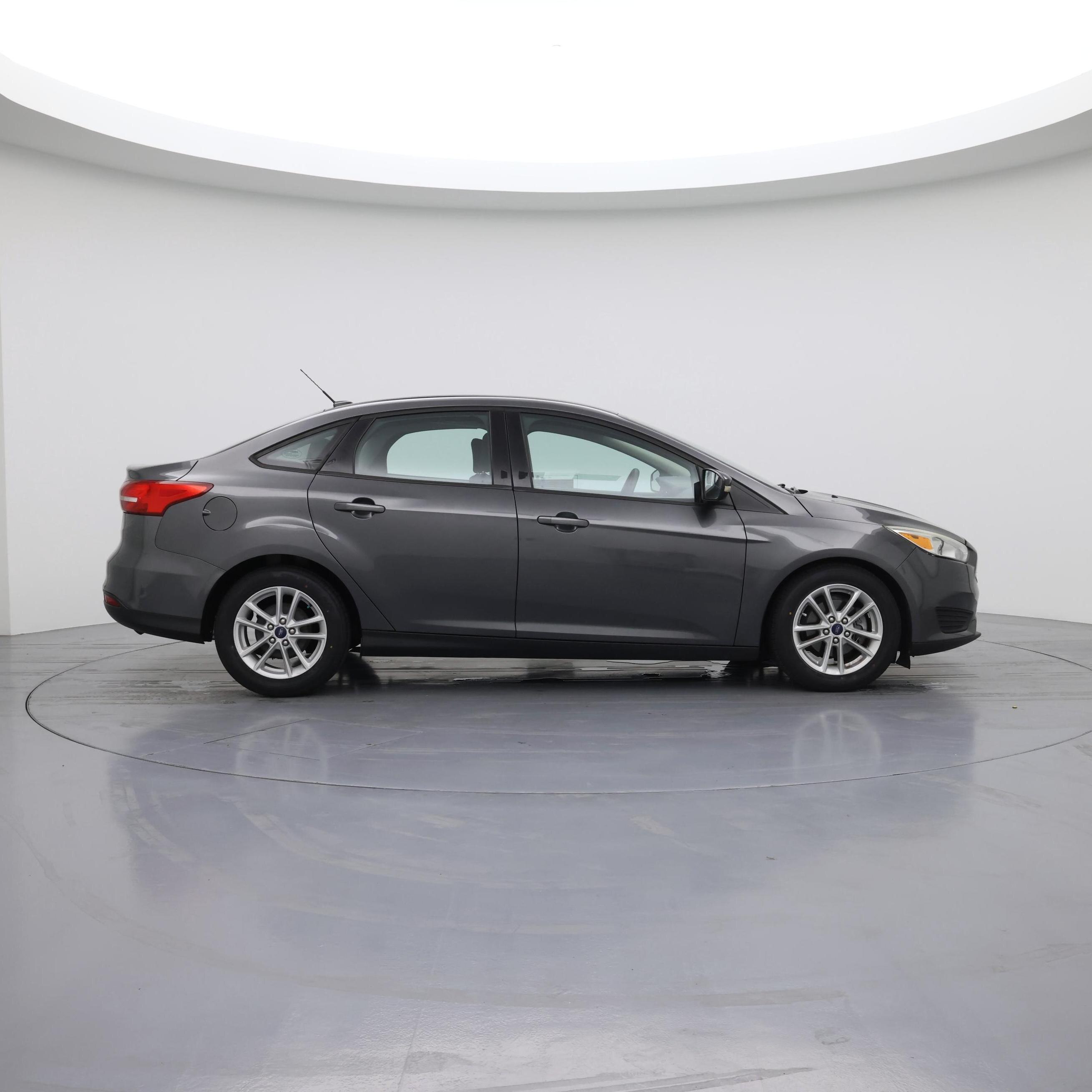 Thumbnail: 2017 Ford Focus - 7