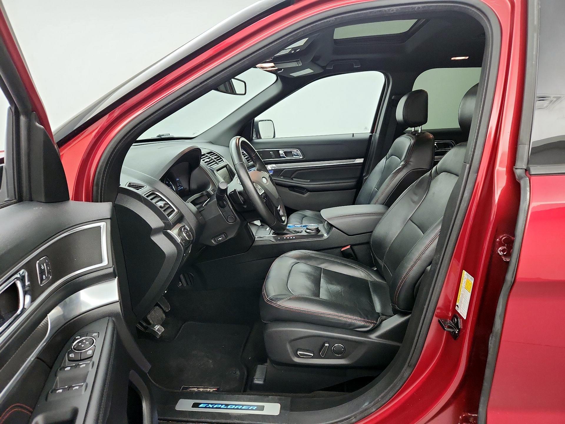 Thumbnail: 2016 Ford Explorer - 11