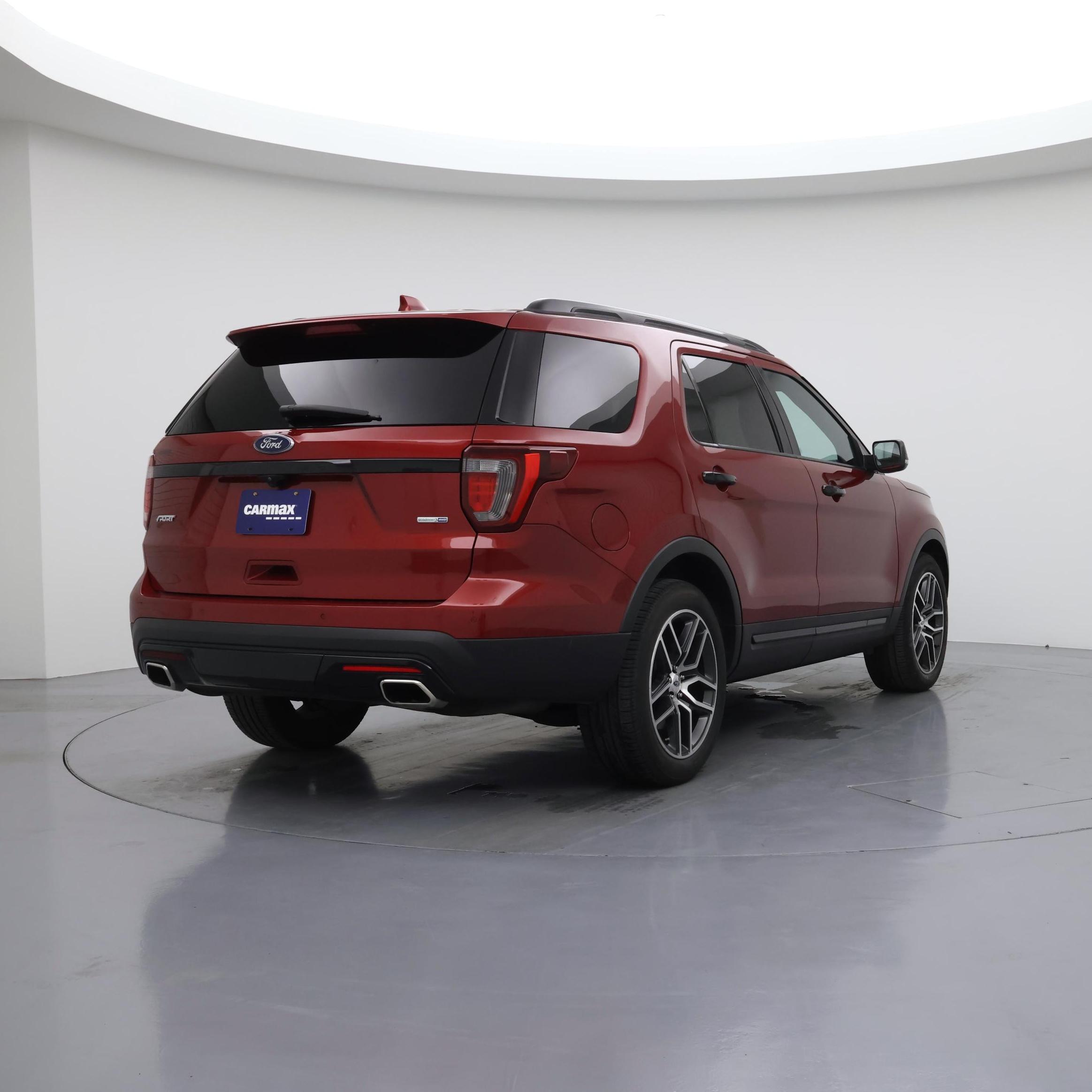 Thumbnail: 2016 Ford Explorer - 8