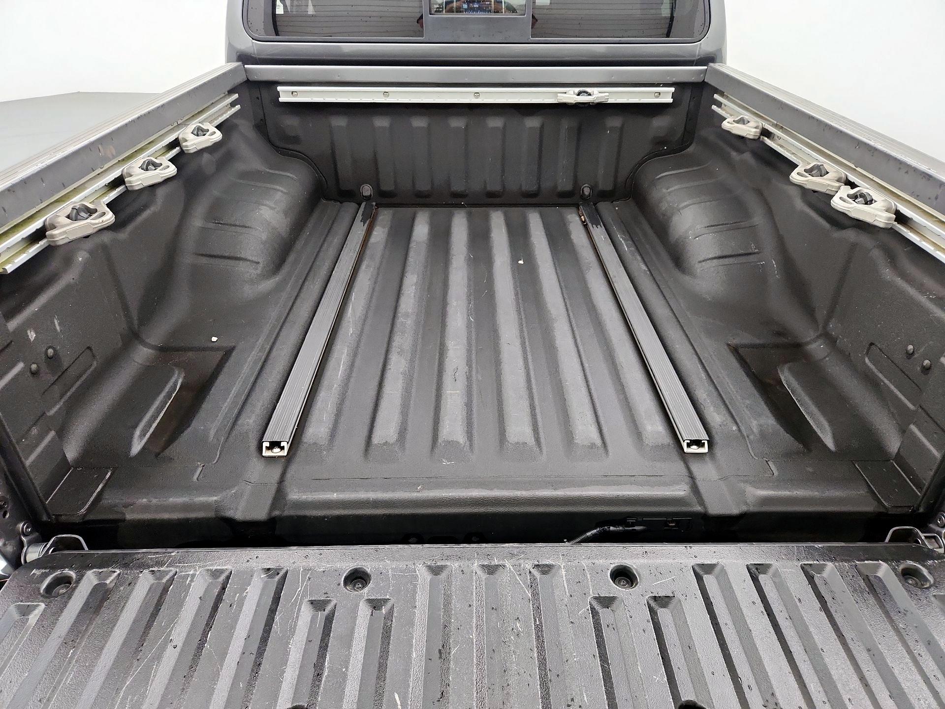 Thumbnail: 2019 Nissan Frontier - 19