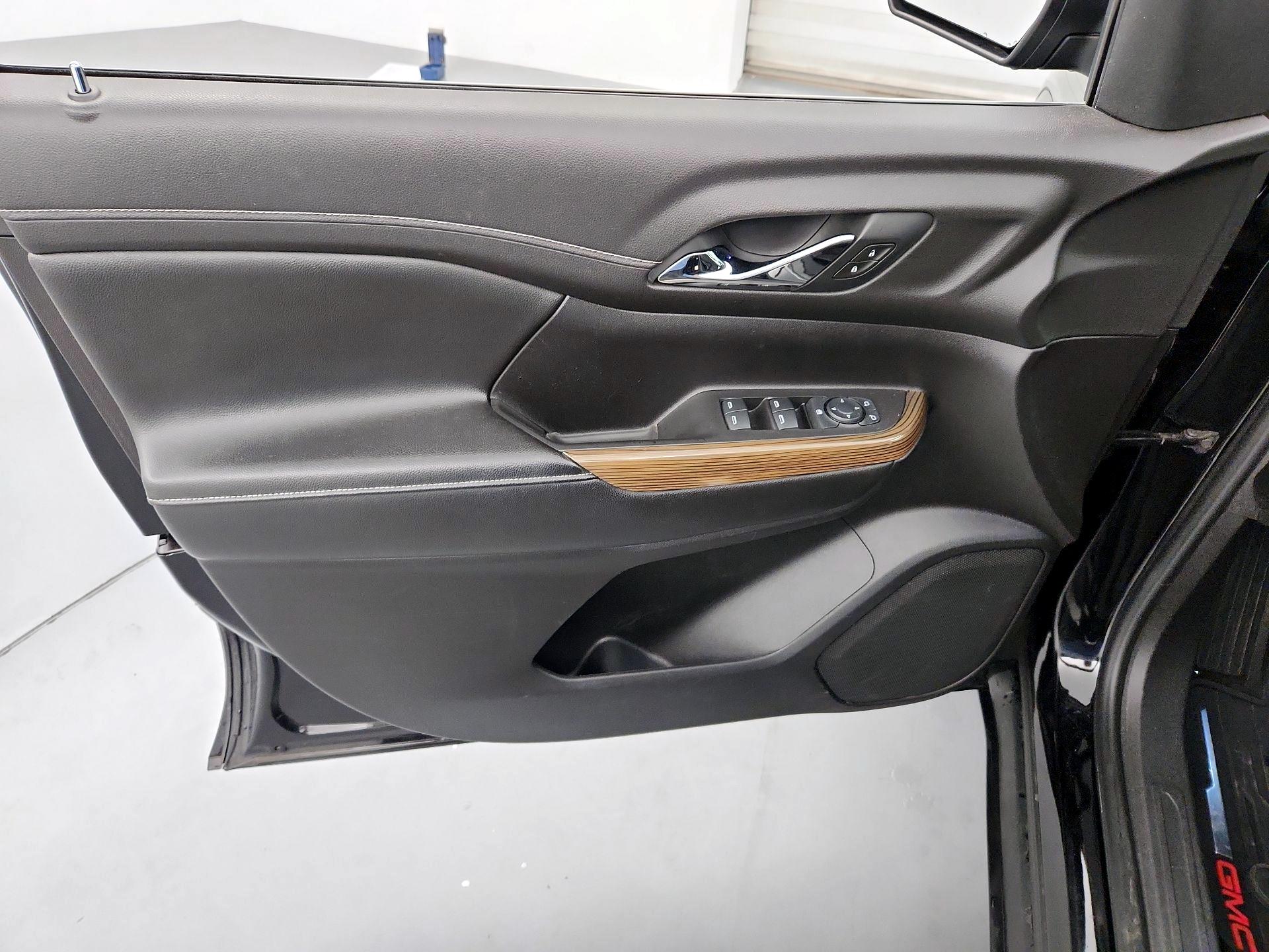 Thumbnail: 2019 GMC Acadia - 12
