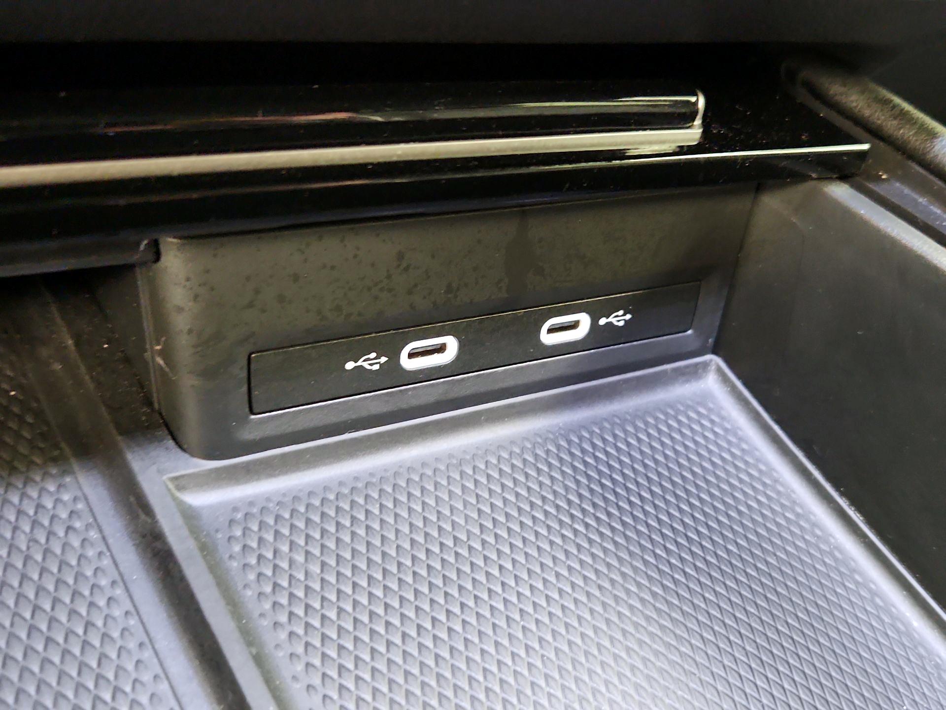 Thumbnail: 2024 Volkswagen Atlas - 18