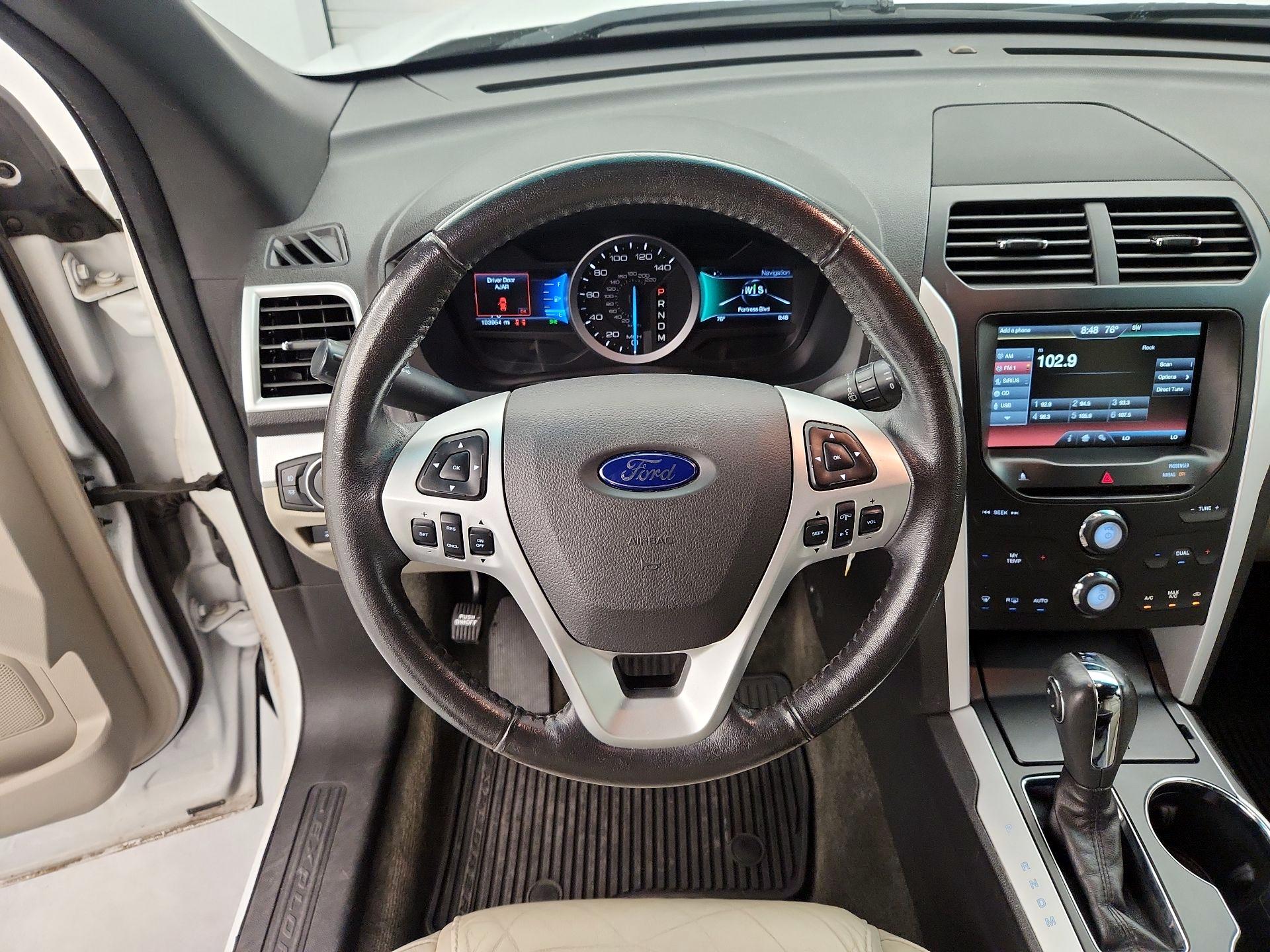 Thumbnail: 2014 Ford Explorer - 10