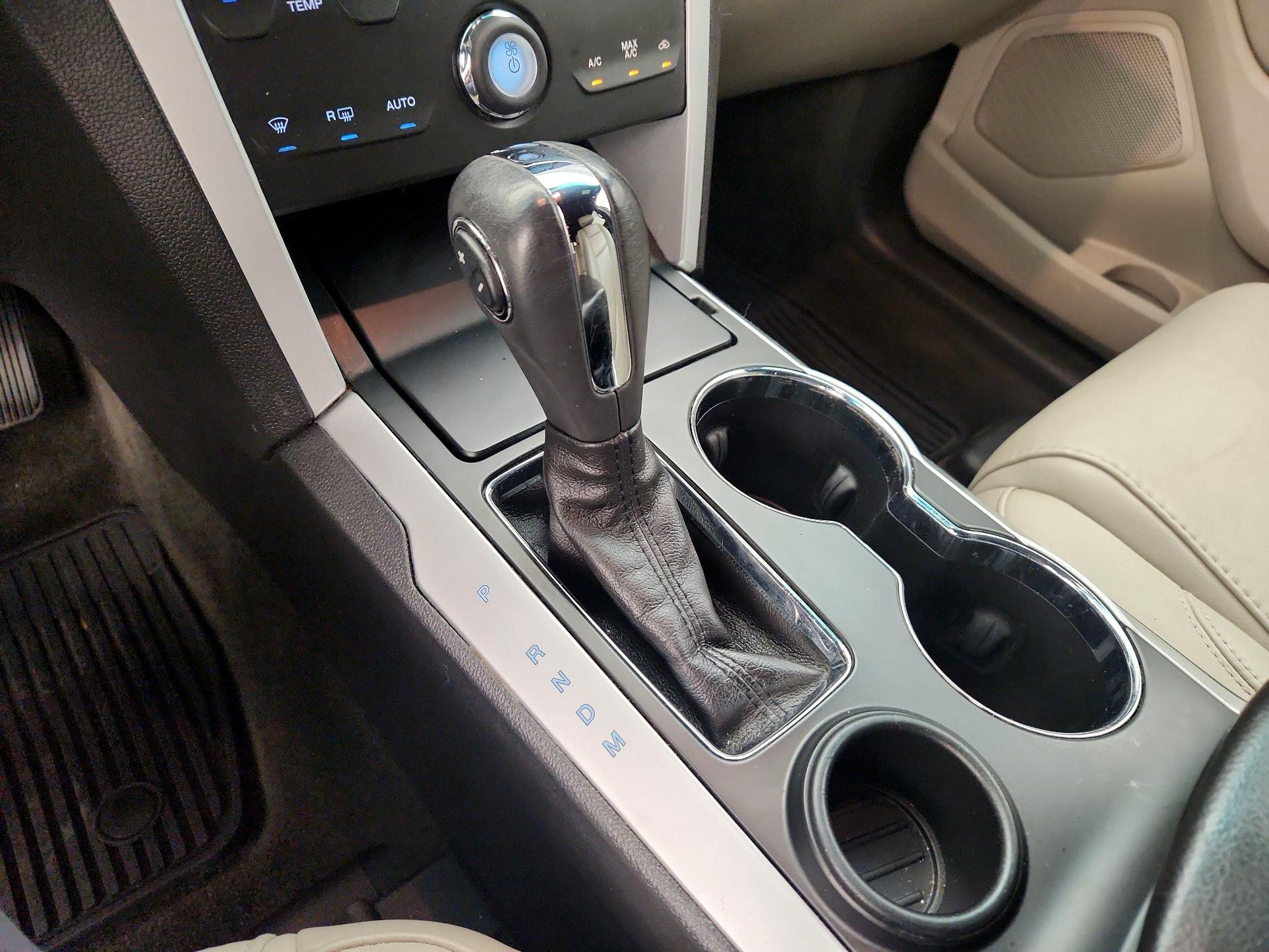 Thumbnail: 2014 Ford Explorer - 17