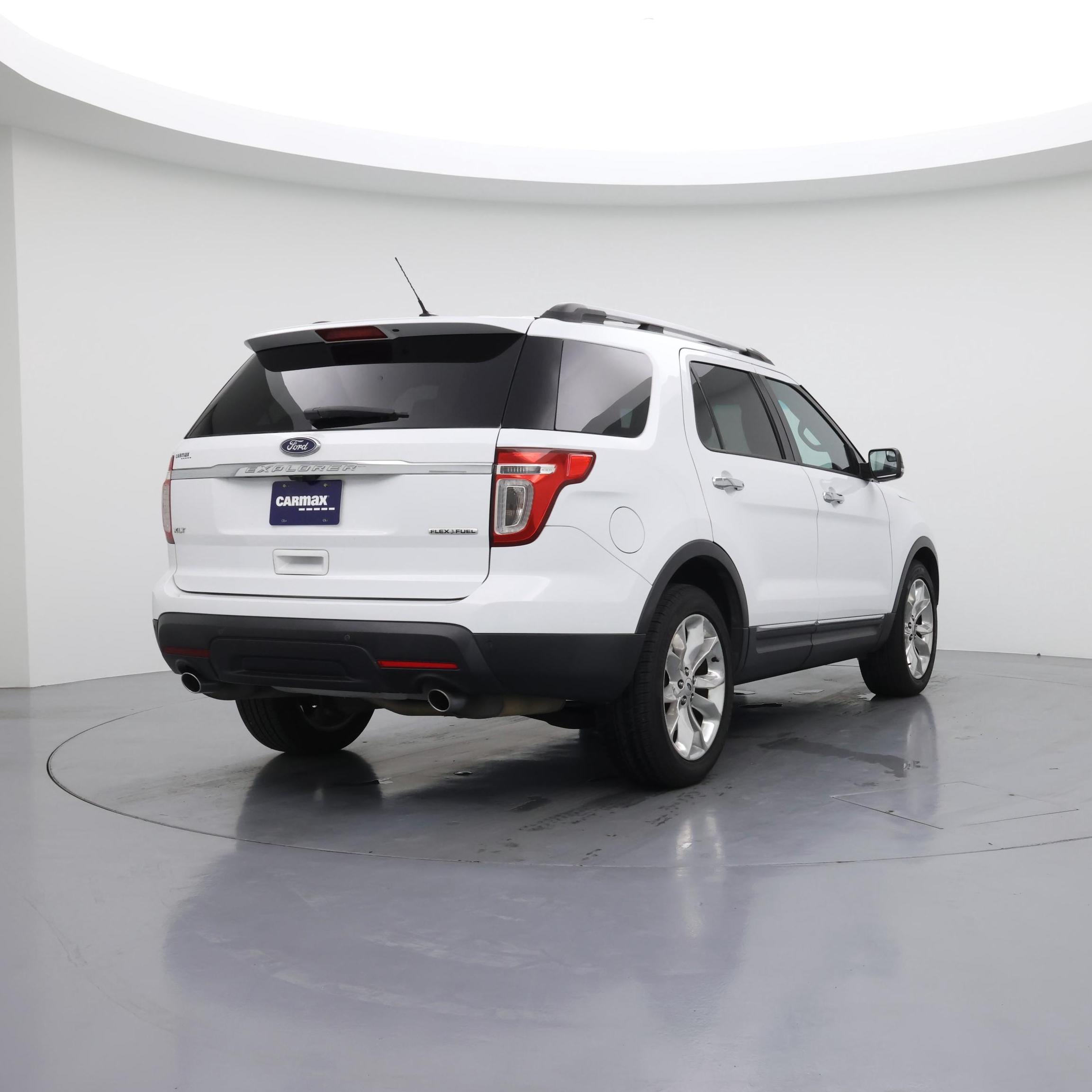 Thumbnail: 2014 Ford Explorer - 8