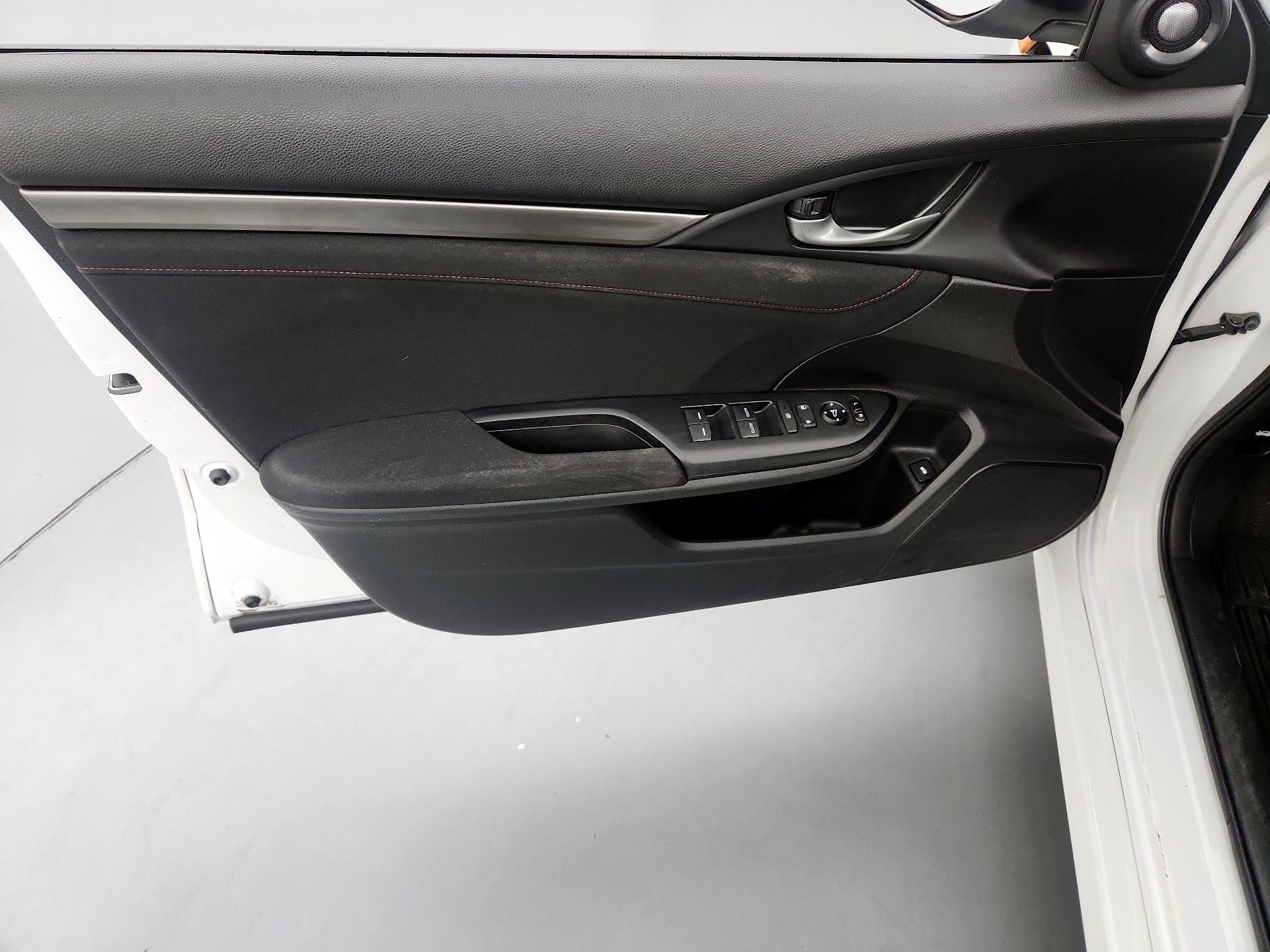 Thumbnail: 2019 Honda Civic - 12