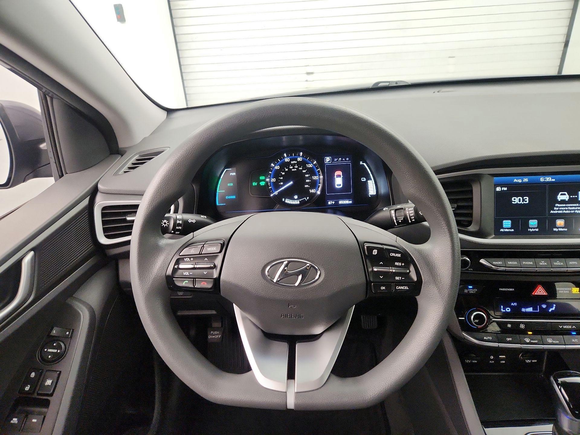Thumbnail: 2019 Hyundai Ioniq - 10