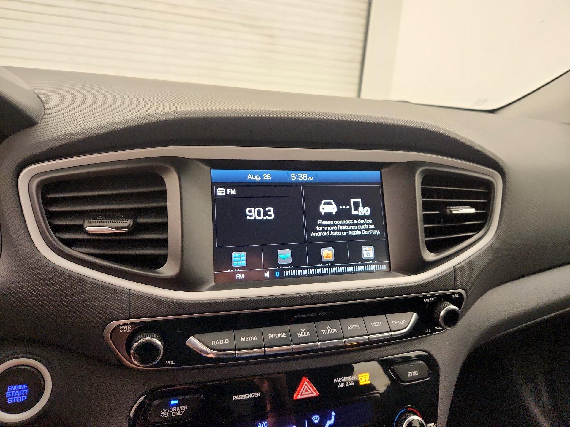 Thumbnail: 2019 Hyundai Ioniq - 15