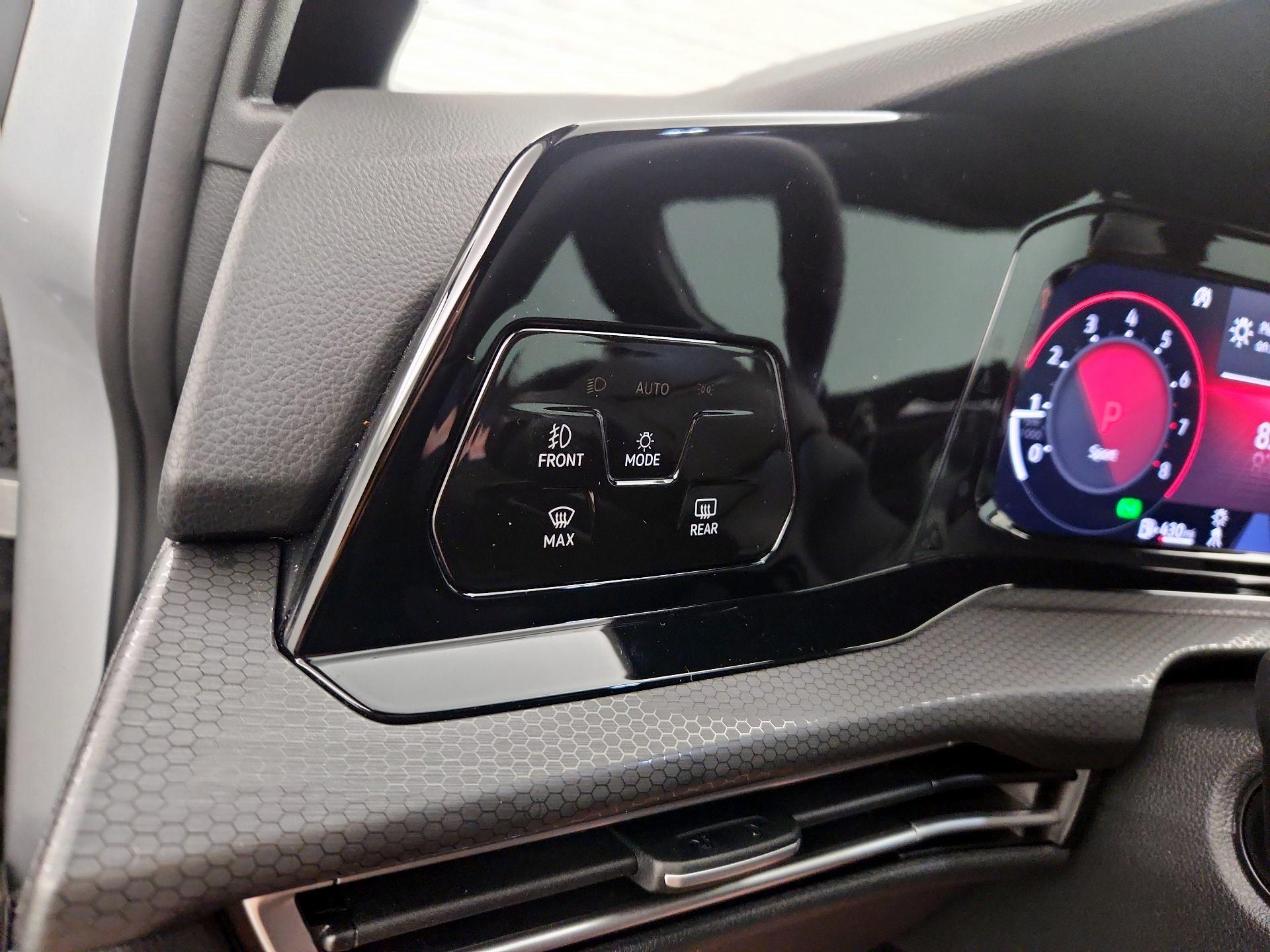 Thumbnail: 2022 Volkswagen Golf - 13