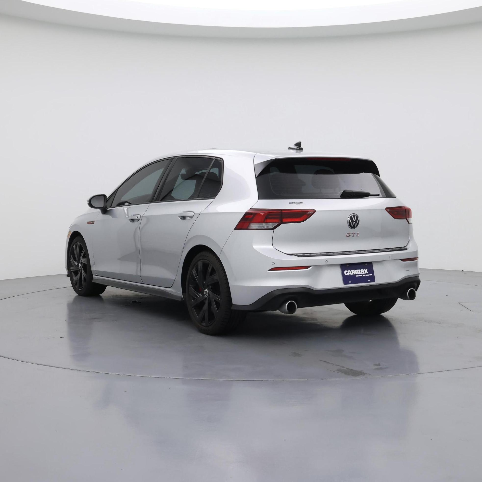 Thumbnail: 2022 Volkswagen Golf - 2