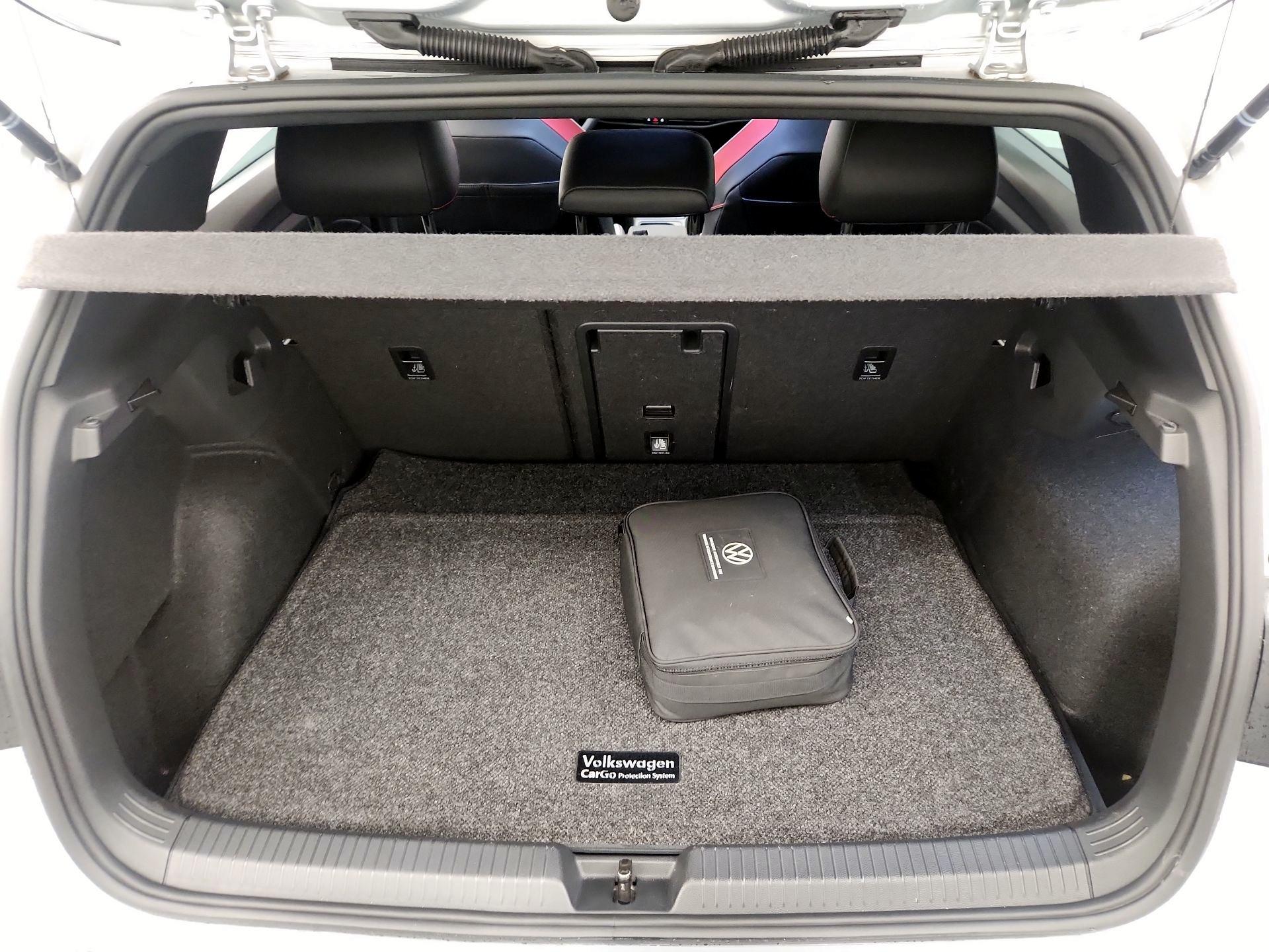 Thumbnail: 2022 Volkswagen Golf - 19