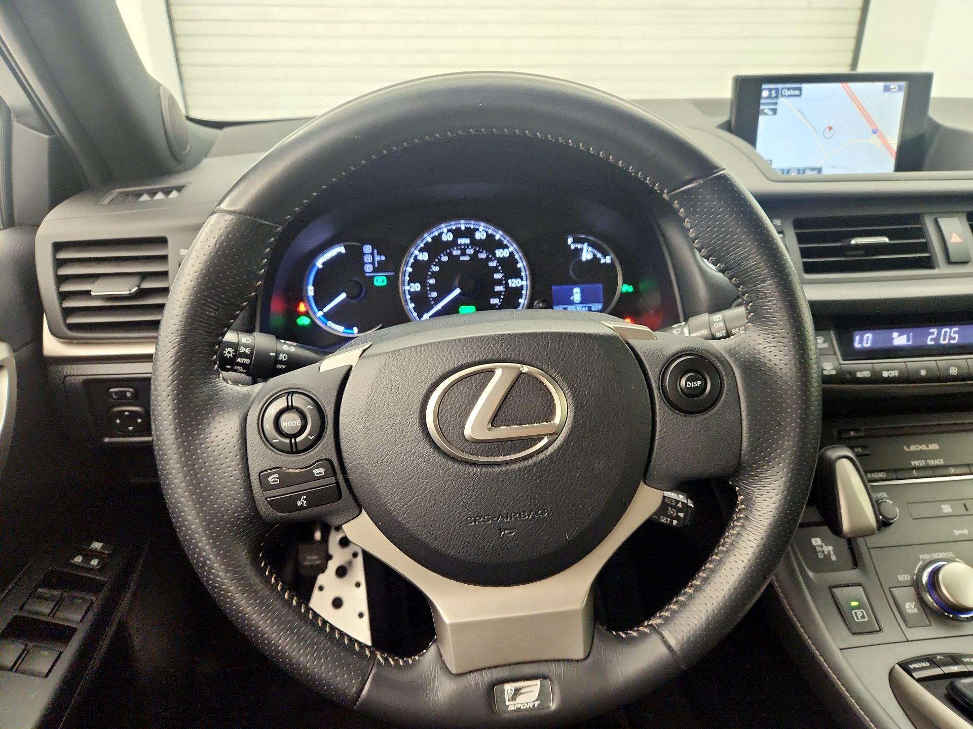Thumbnail: 2015 Lexus CT - 10