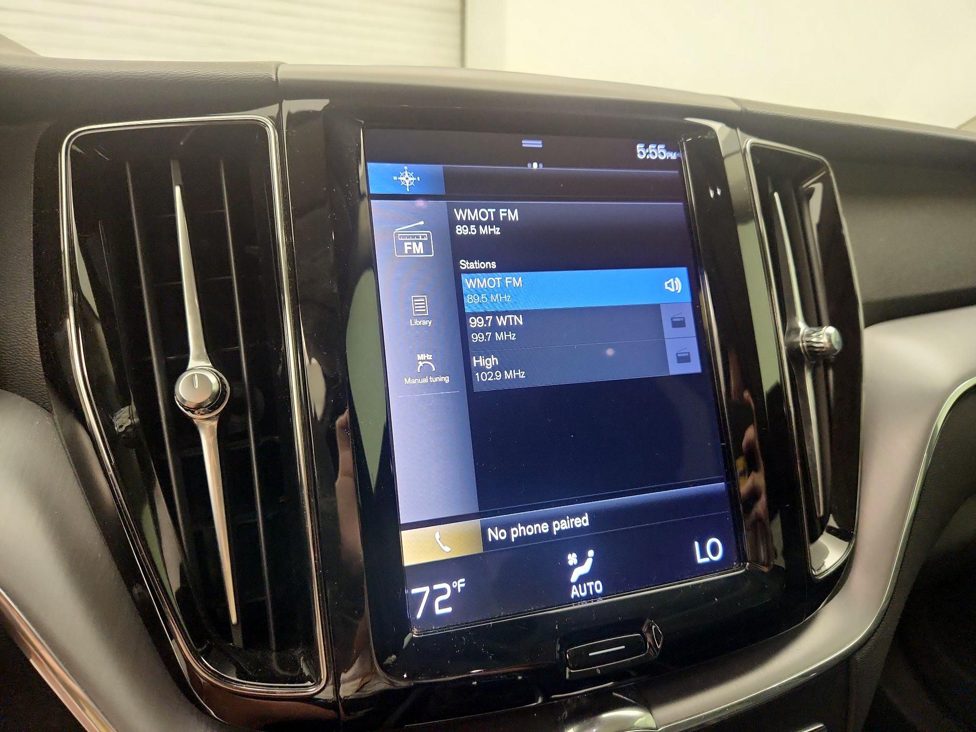Thumbnail: 2021 Volvo XC60 - 15