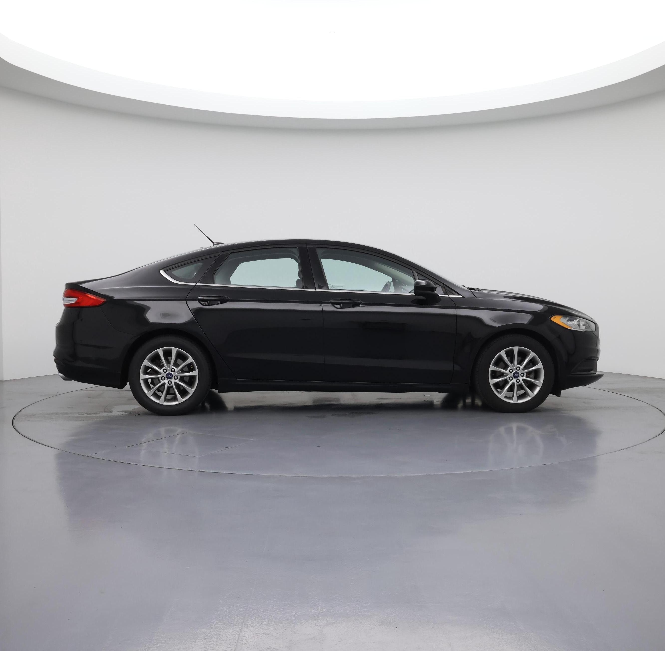 Thumbnail: 2017 Ford Fusion - 7