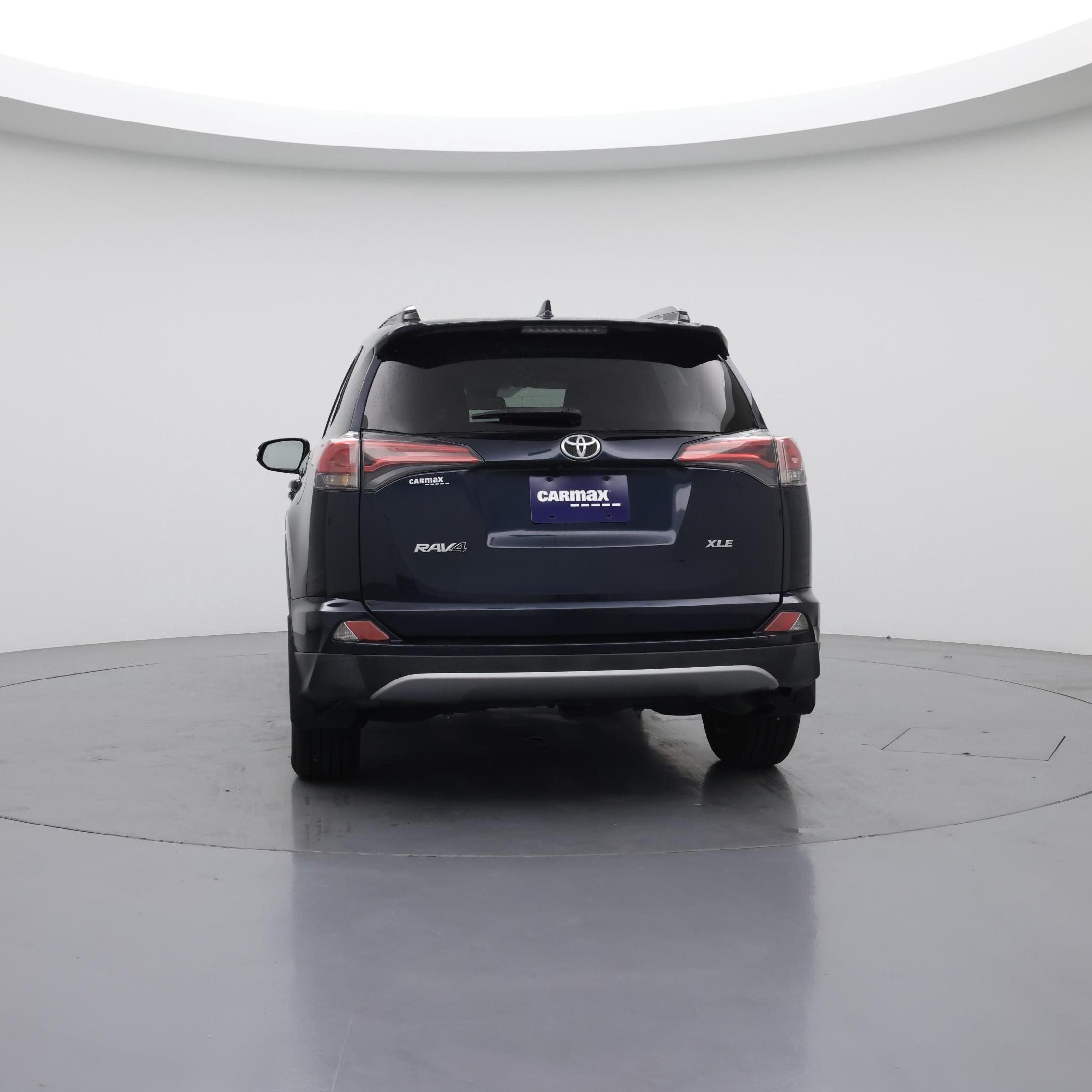 Thumbnail: 2018 Toyota RAV4 - 6