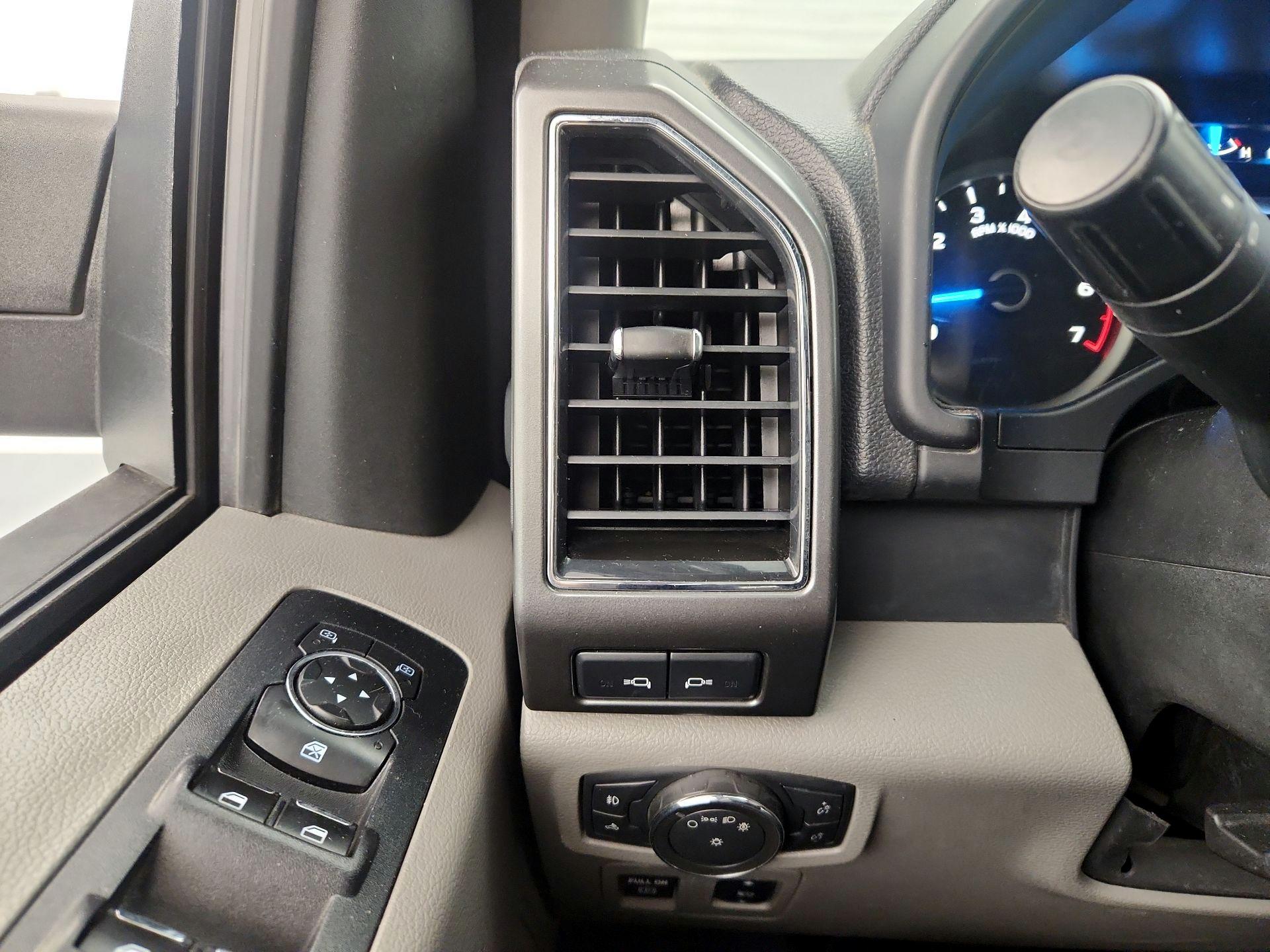 Thumbnail: 2017 Ford F-150 - 13