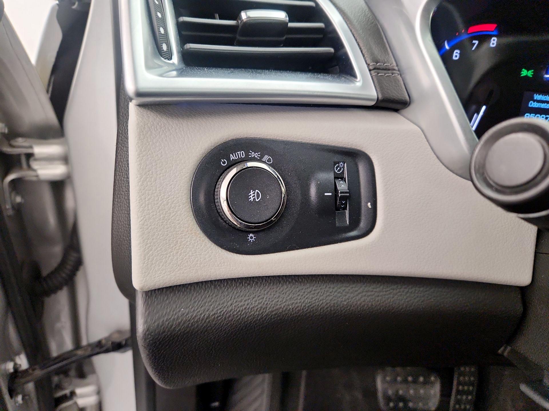 Thumbnail: 2016 Cadillac SRX - 13
