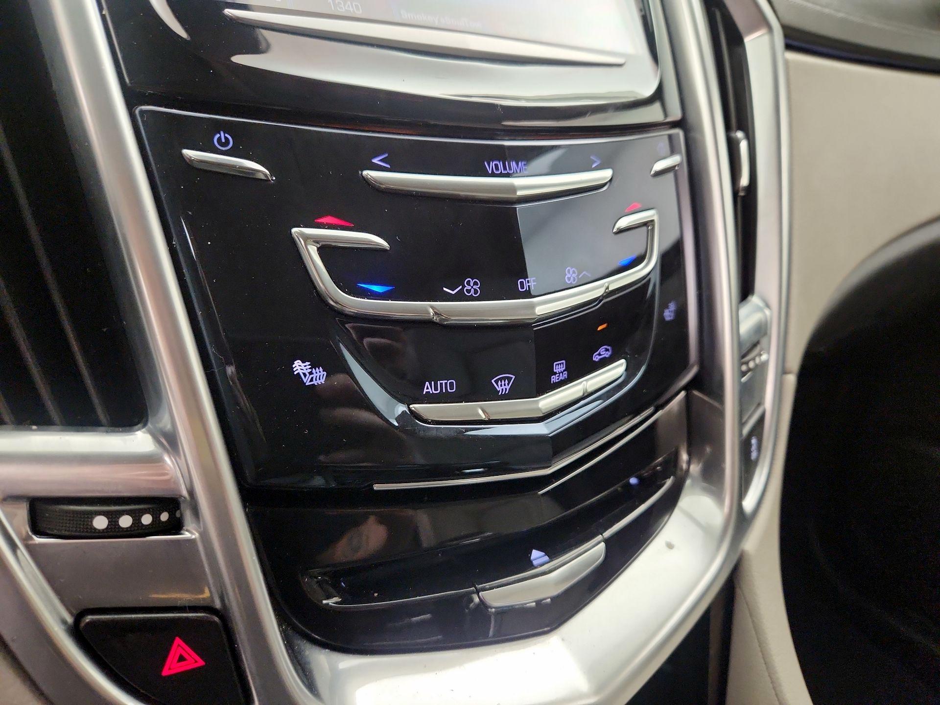Thumbnail: 2016 Cadillac SRX - 17